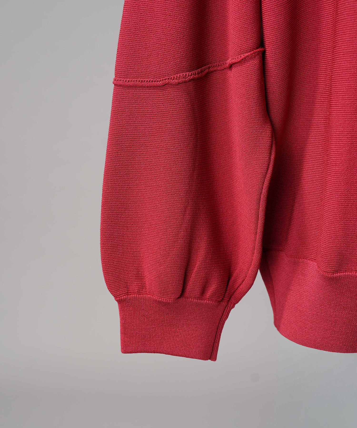 Gradation Short Length Prime-Over V-Neck Knit Pullover