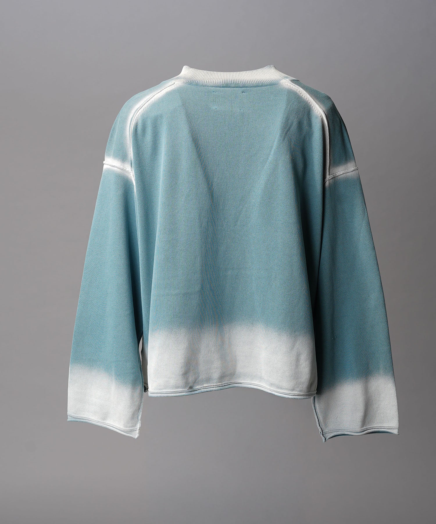 Gradation Short Length Prime-Over V-Neck Knit Pullover