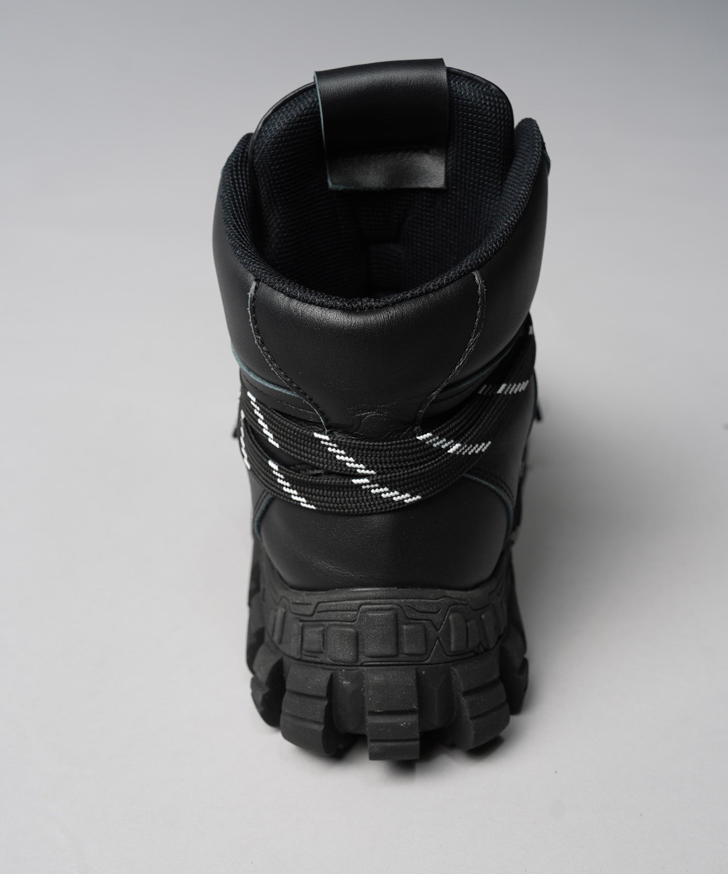 [SPECIAL SHOES FACTORY COLLABORATION] Rattling Sole Low-Cut Shoes