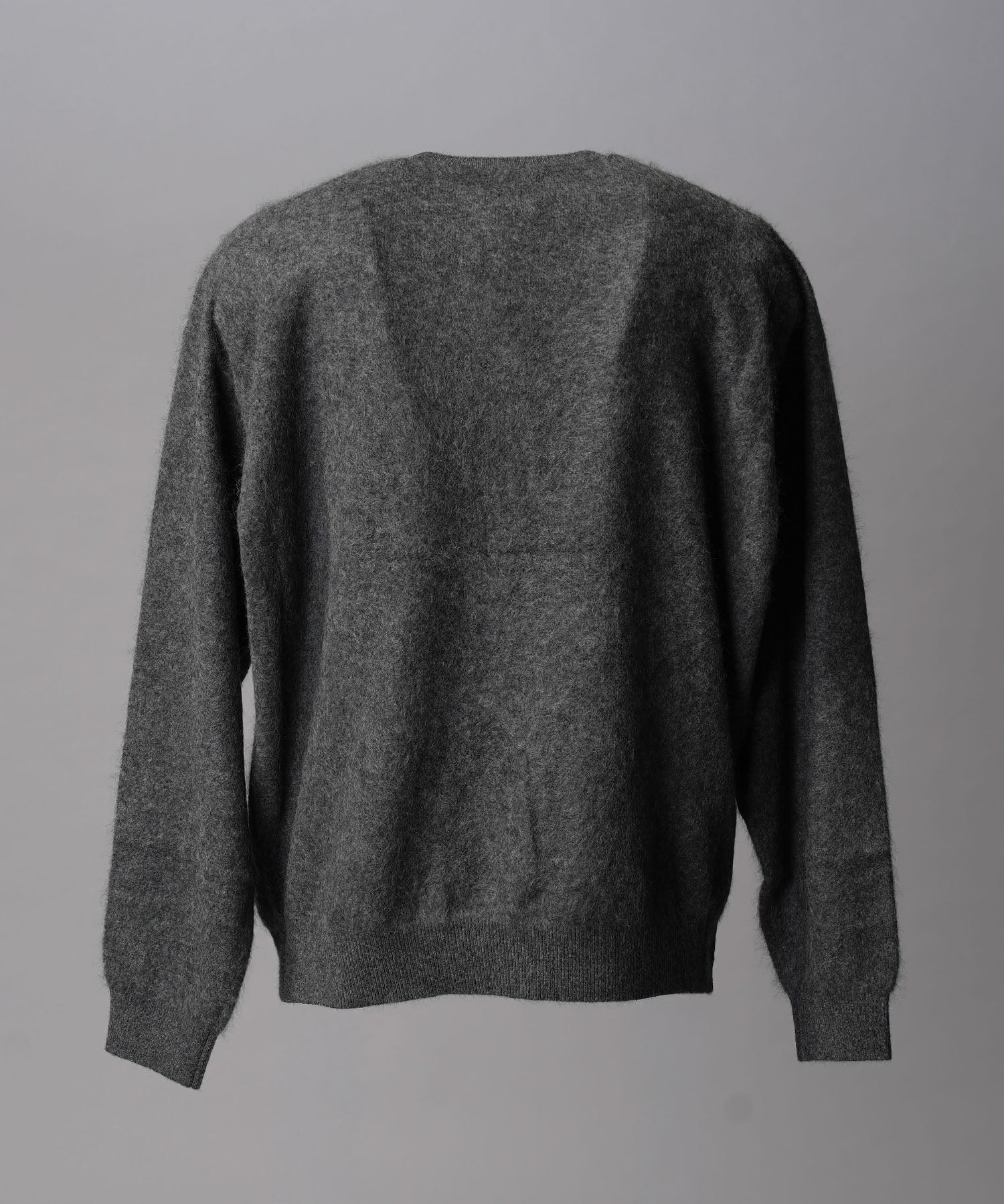 Gradation Short Length Prime-Over V-Neck Knit Pullover