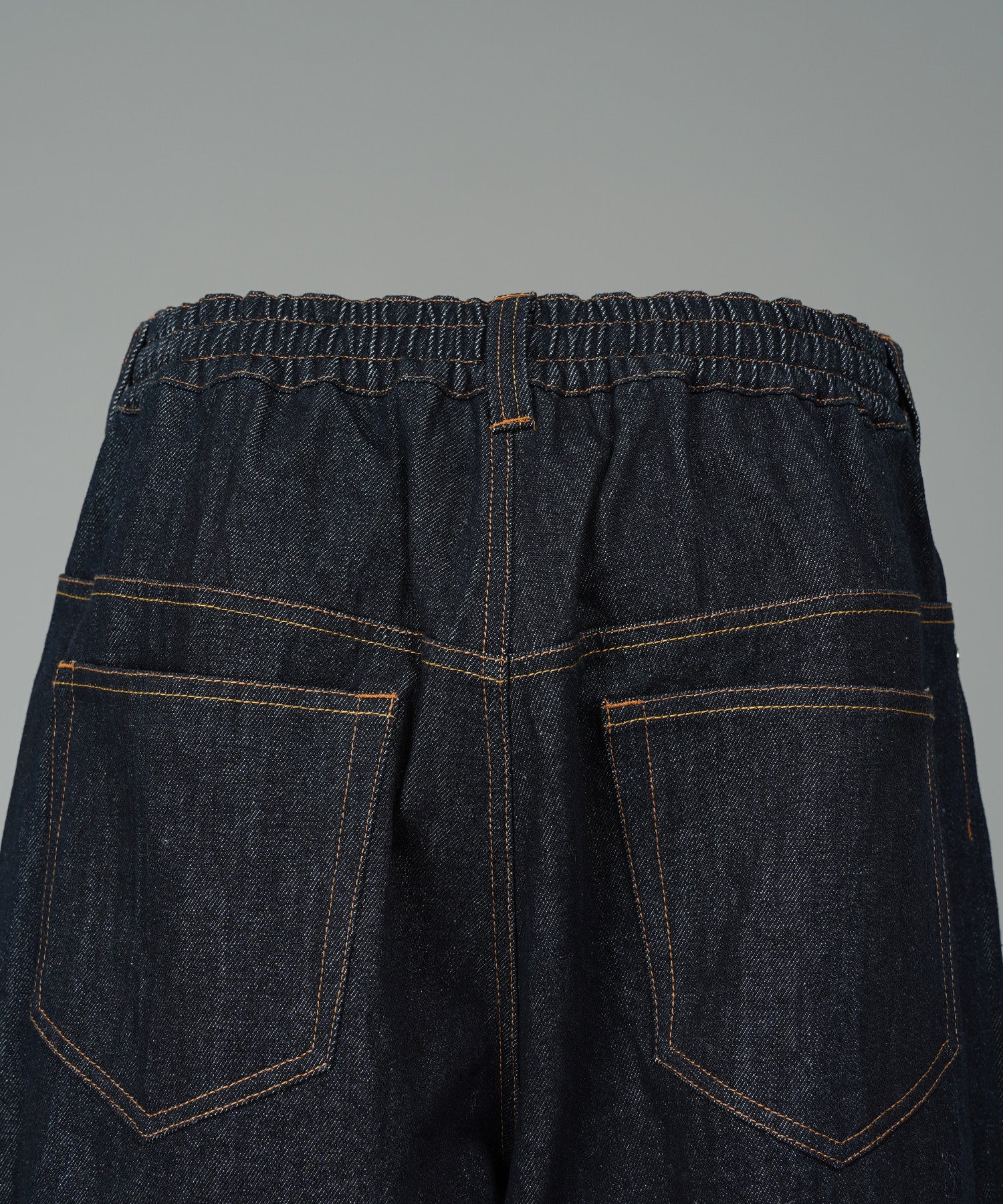 【26ss PRE-ORDER】Clear Trichotine Two-tuck Prime-Wide Slacks