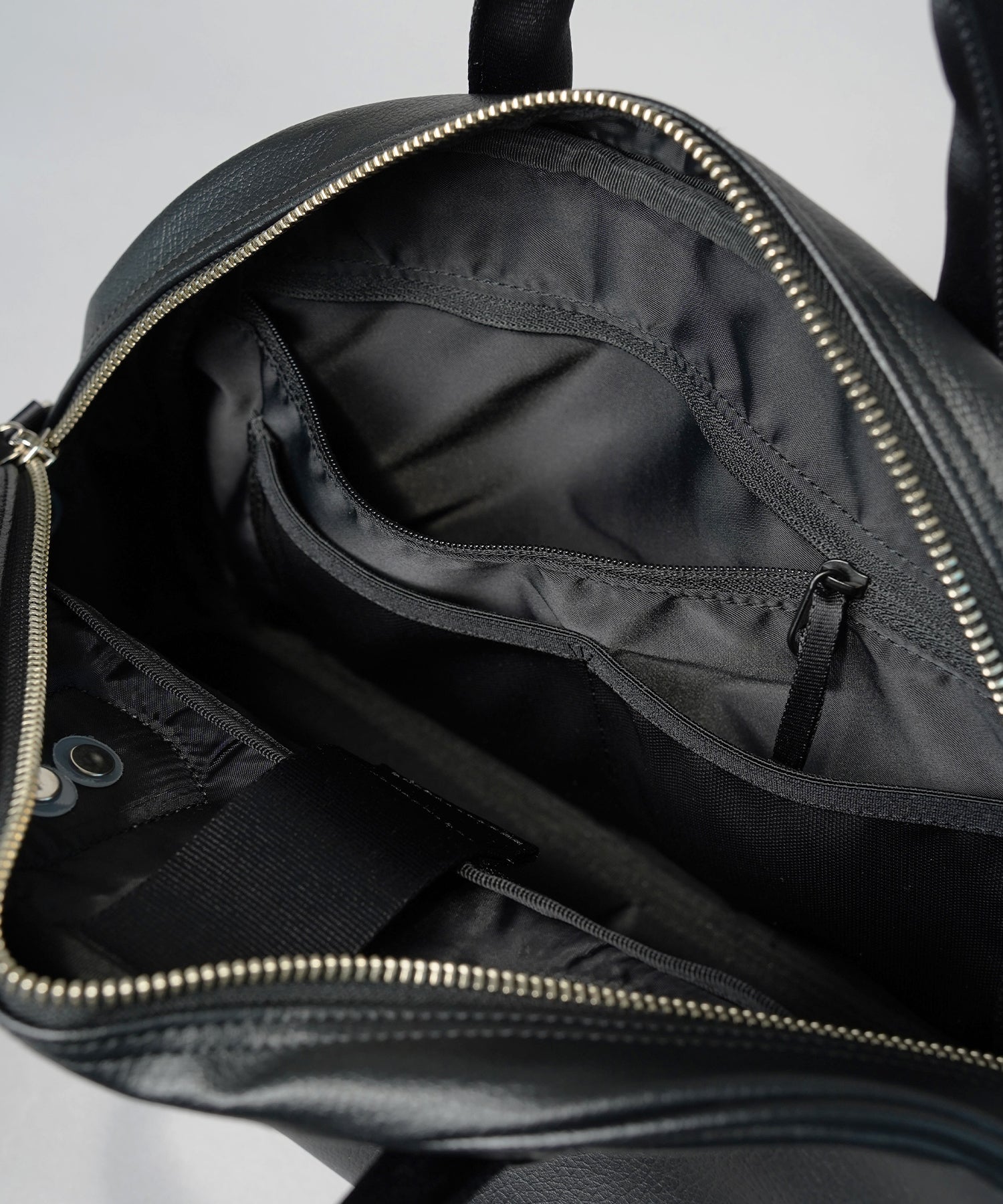 Aluminum Bonded Leather Shoulder Bag