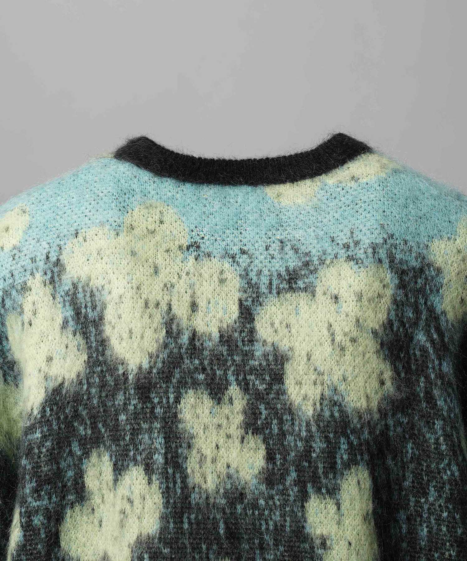 Gradation Short Length Prime-Over V-Neck Knit Pullover