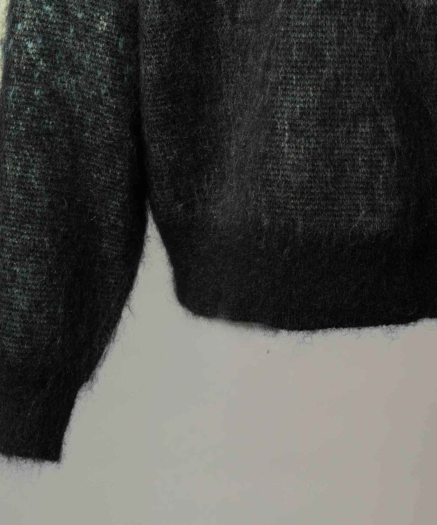 Gradation Short Length Prime-Over V-Neck Knit Pullover