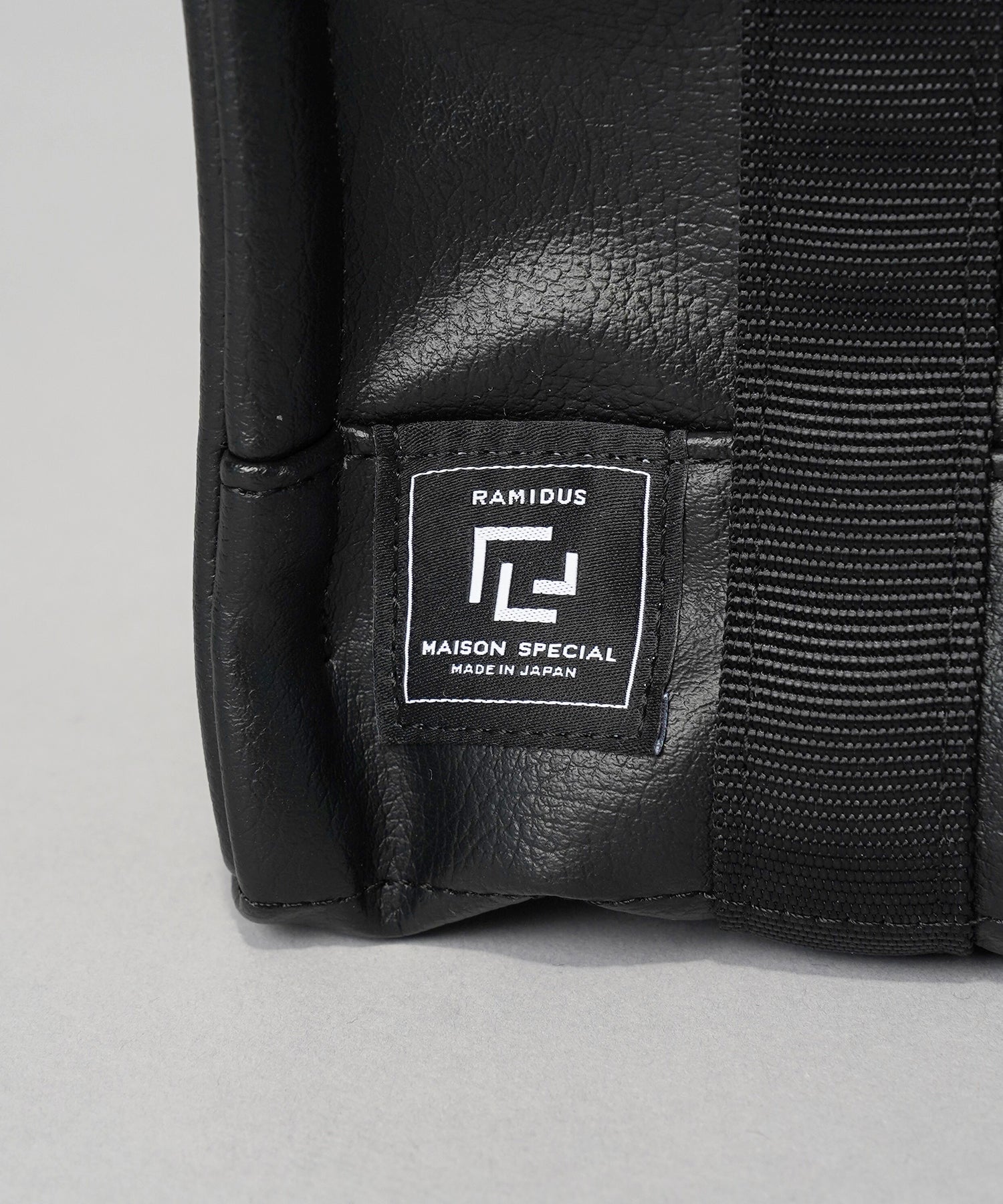 Aluminum Bonded Leather Shoulder Bag