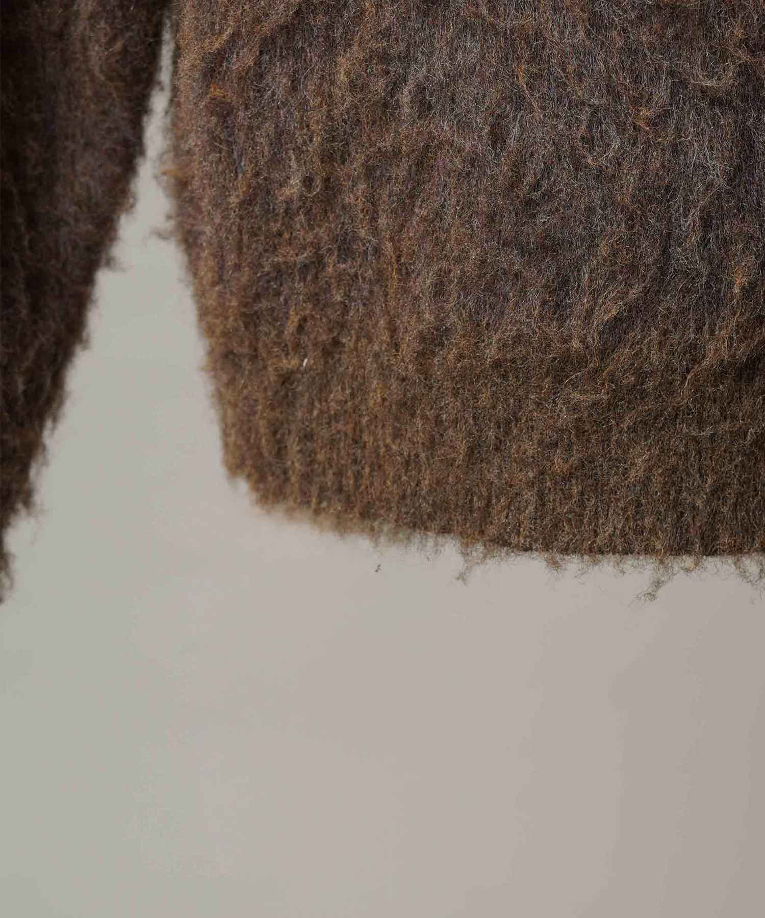 Gradation Short Length Prime-Over V-Neck Knit Pullover