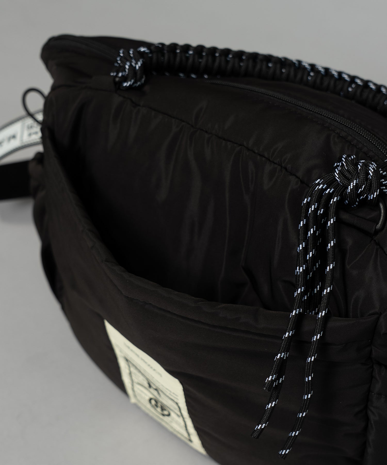 Aluminum Bonded Leather Shoulder Bag