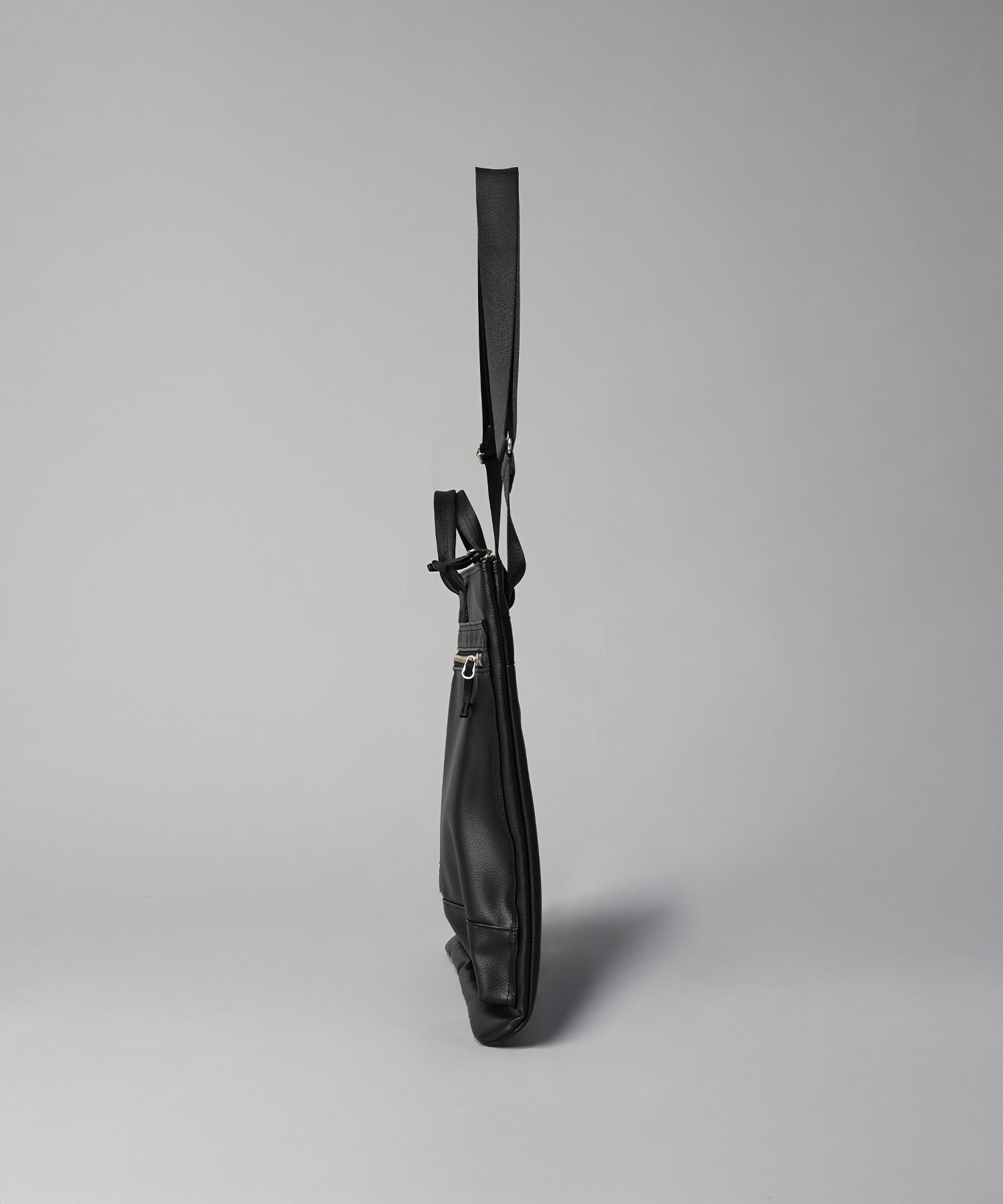 Aluminum Bonded Leather Shoulder Bag