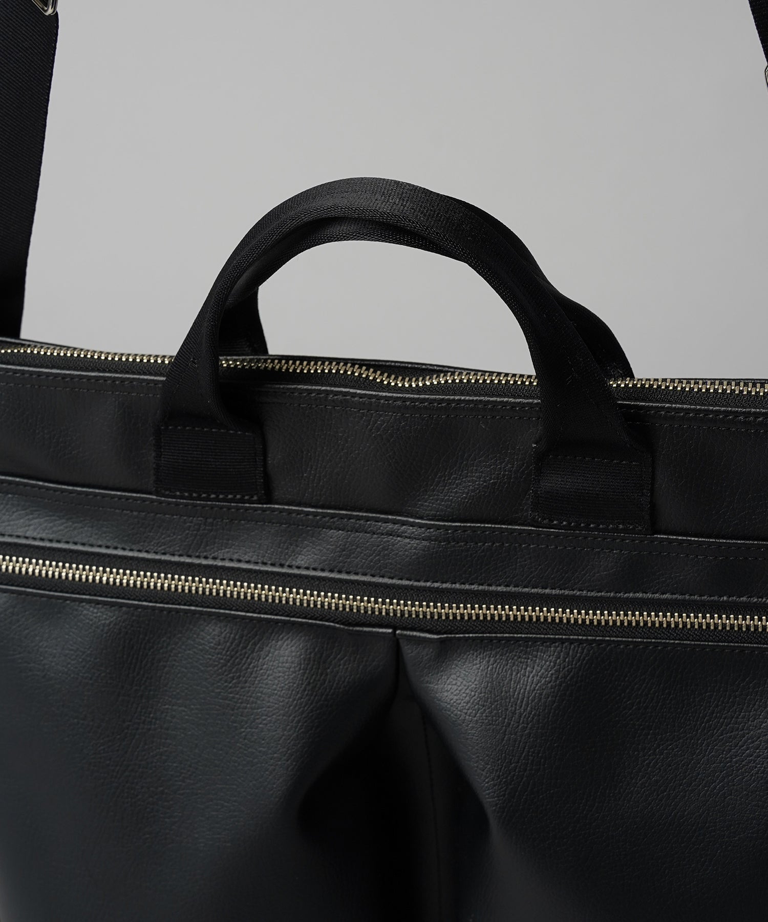 Aluminum Bonded Leather Shoulder Bag