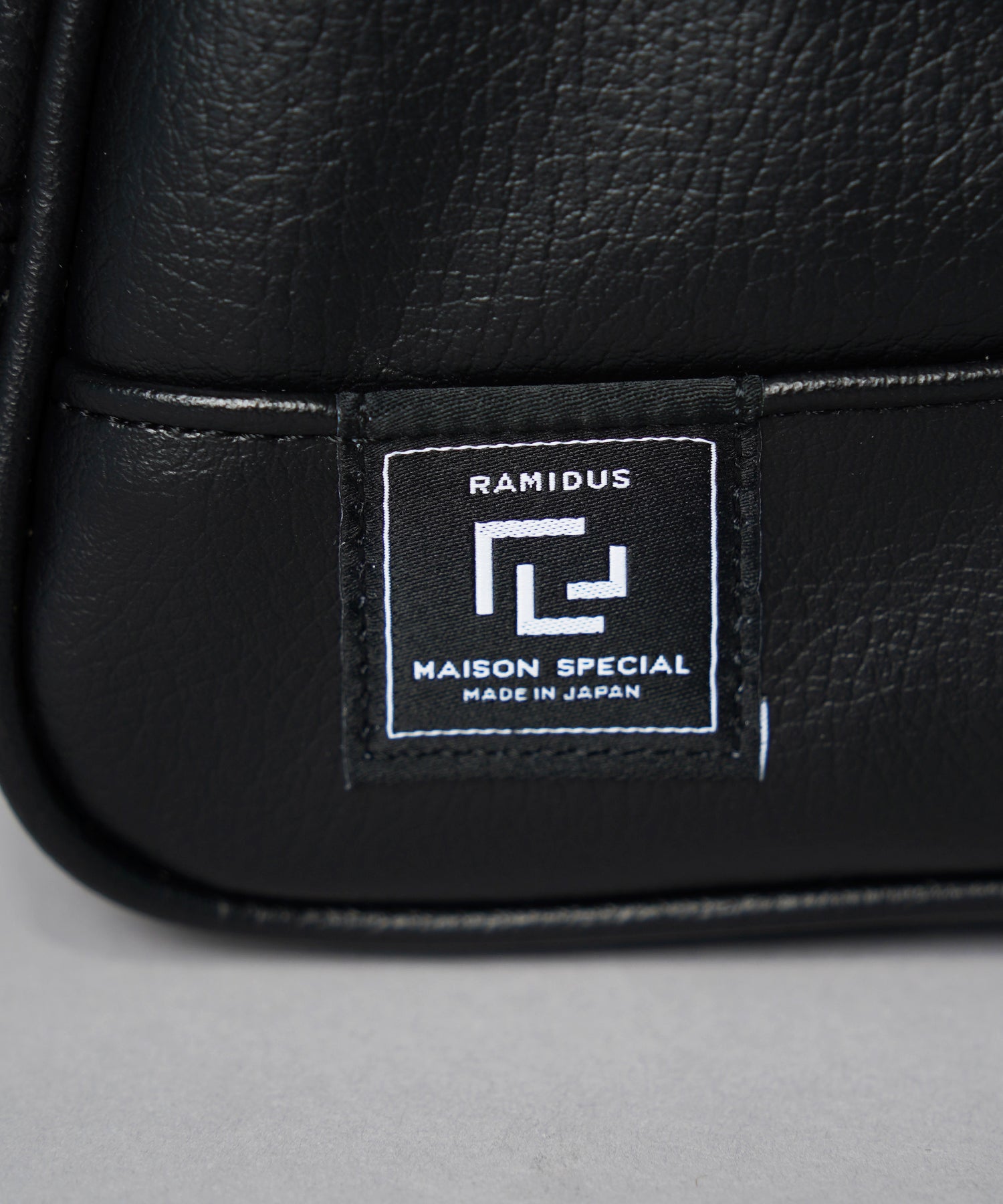 Aluminum Bonded Leather Shoulder Bag