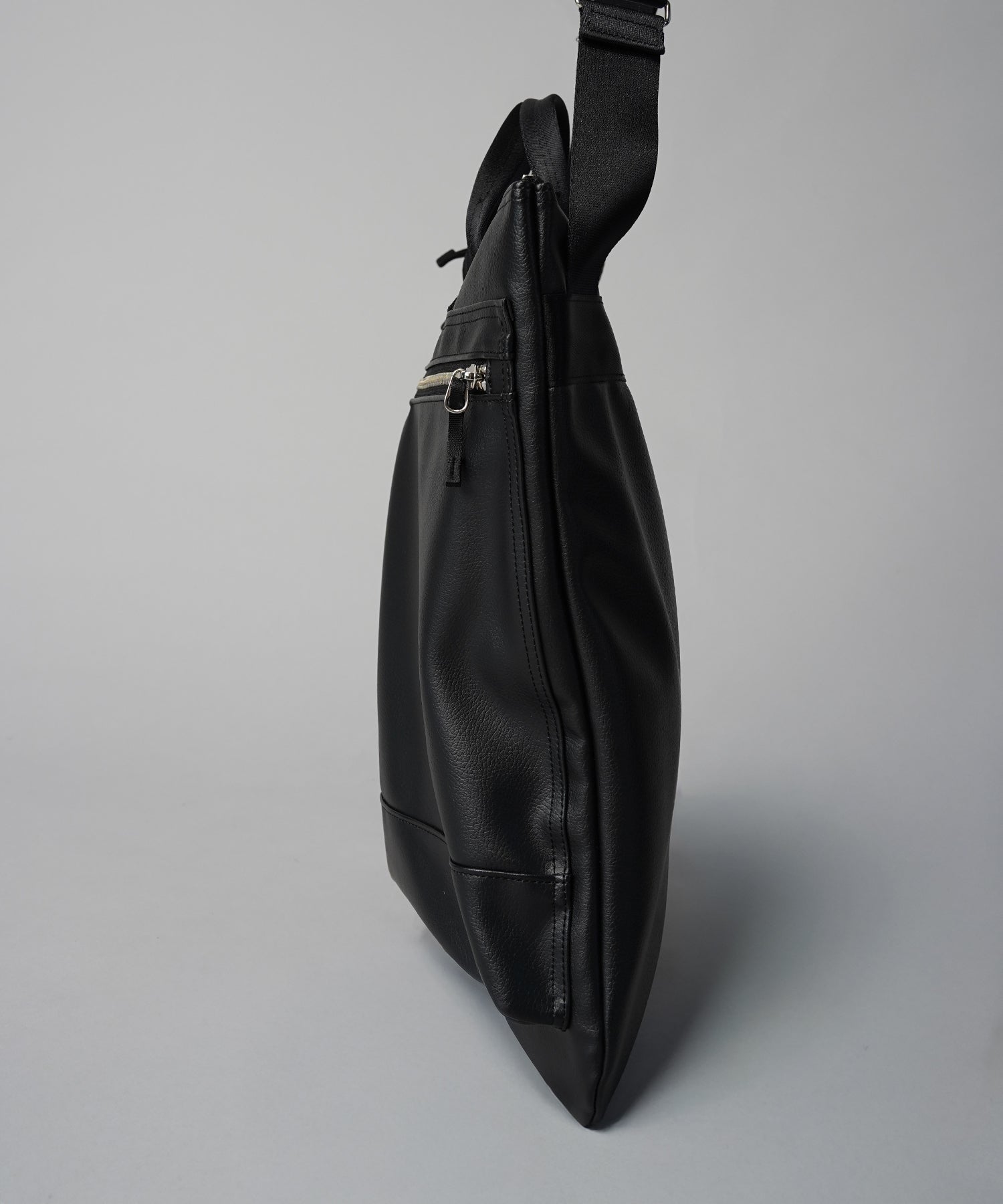 Aluminum Bonded Leather Shoulder Bag