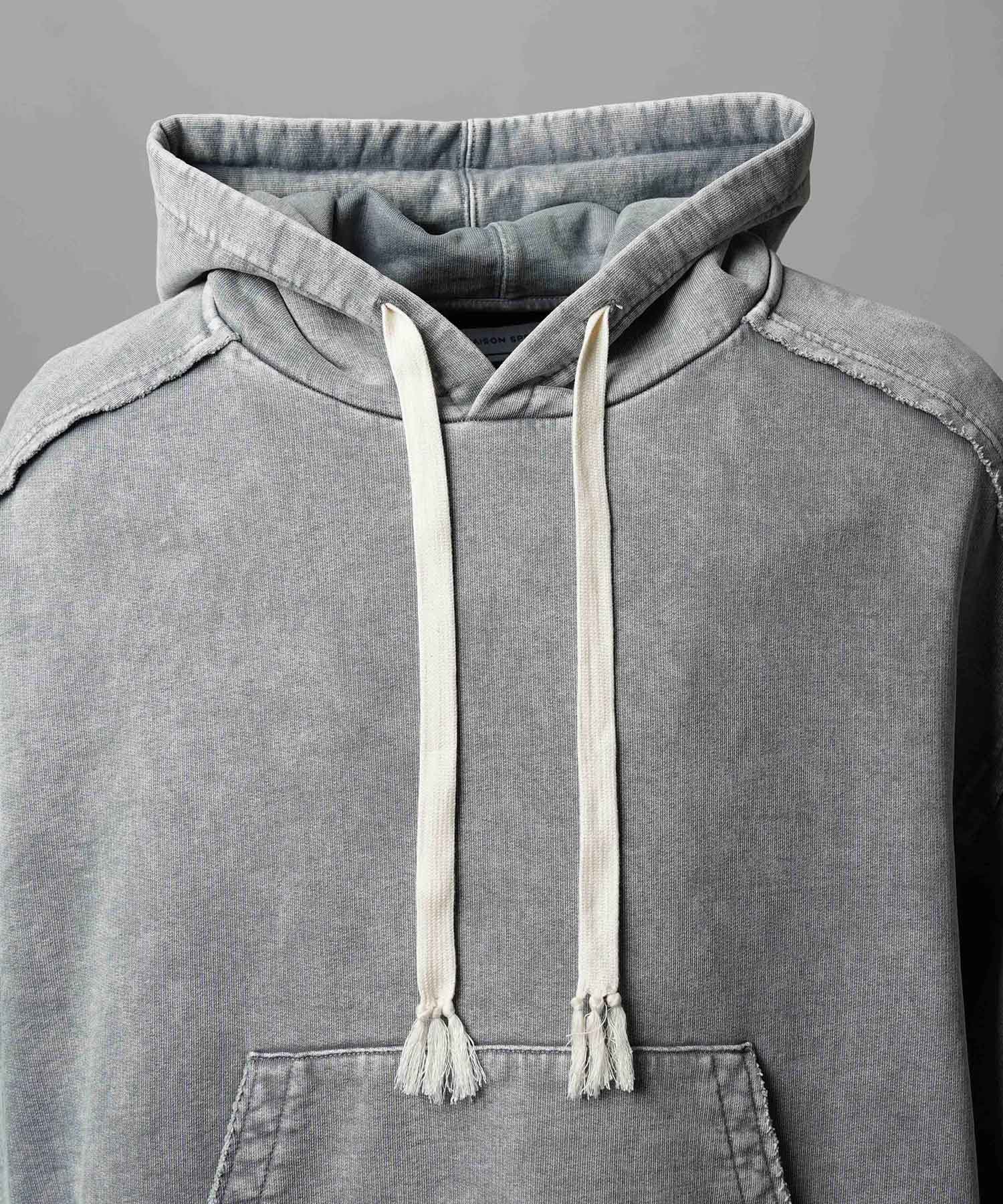 [25AW PRE-ORDER] Nuance Graphics Hand Stitching Long Sleeve TEE