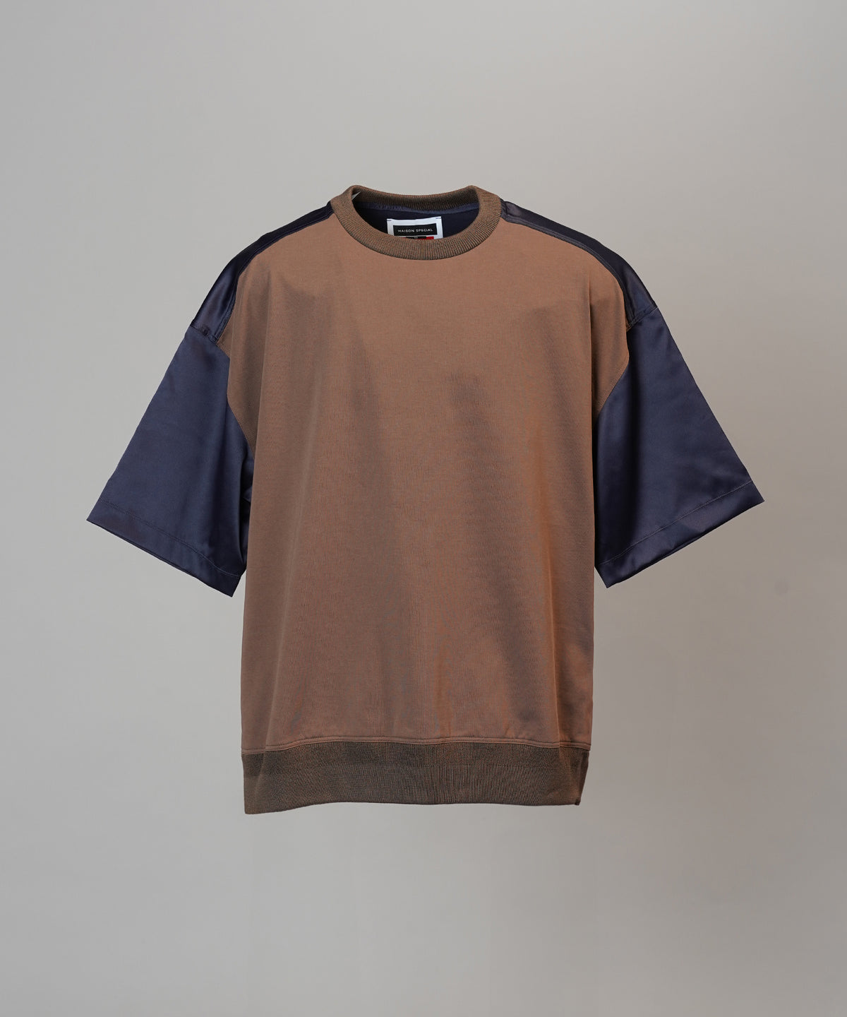 Different Material Docking Prime-Over Side Zip T-Shirt