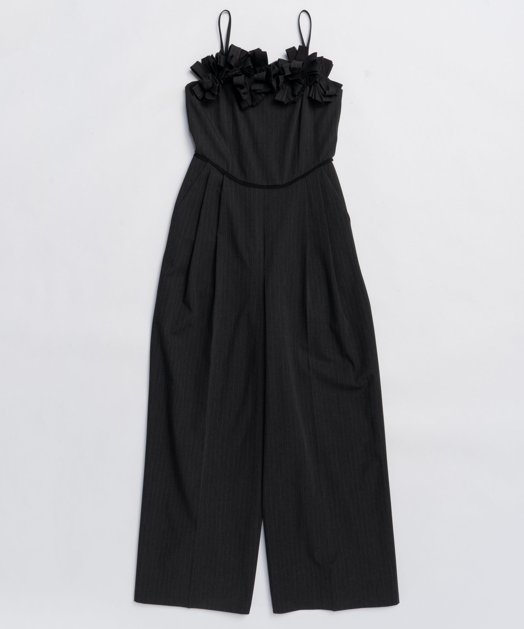 [25WINTER PRE-ORDER] Rolled Flower Motif All-in-one