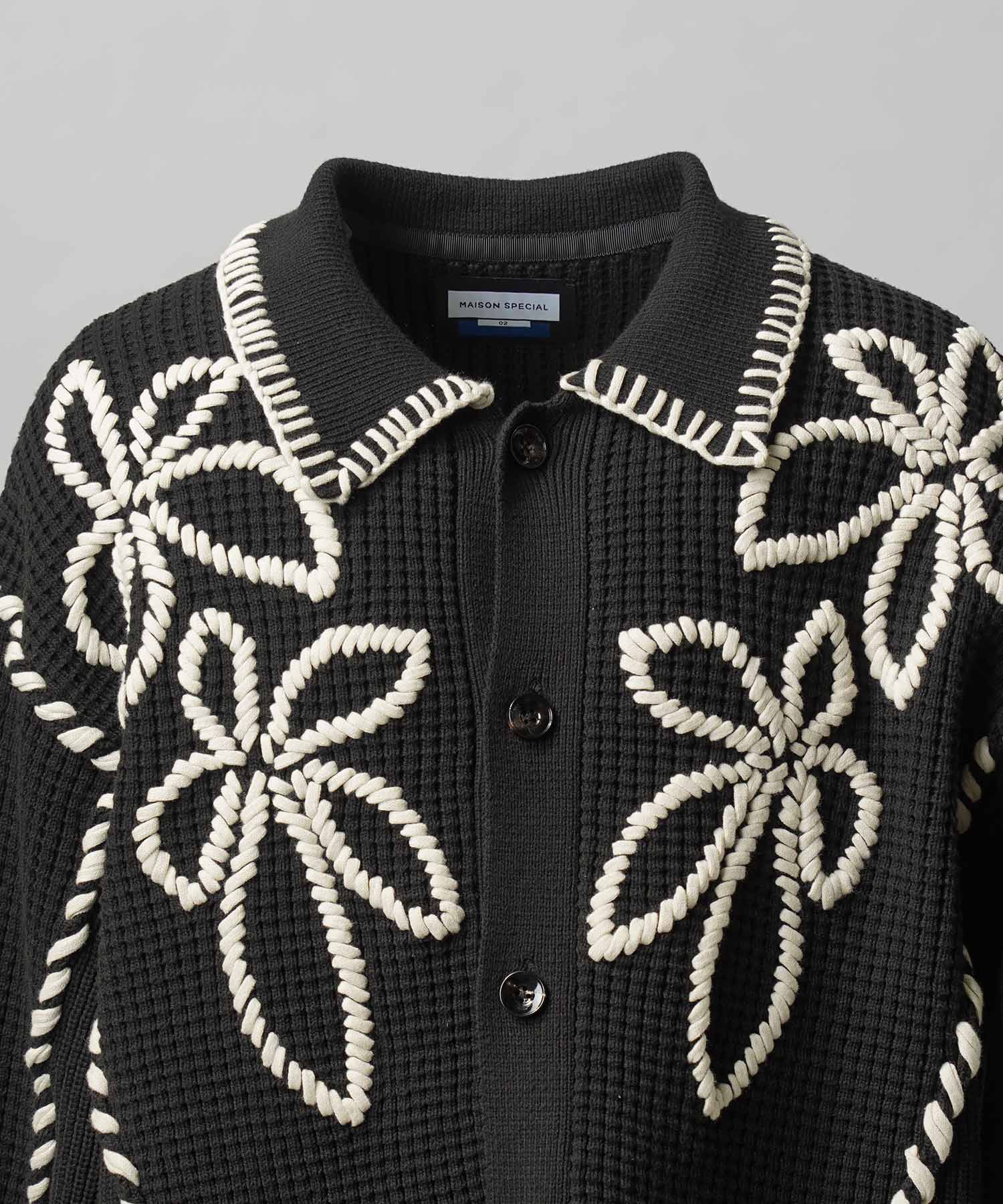 等级短长度超过V领针织套头衫