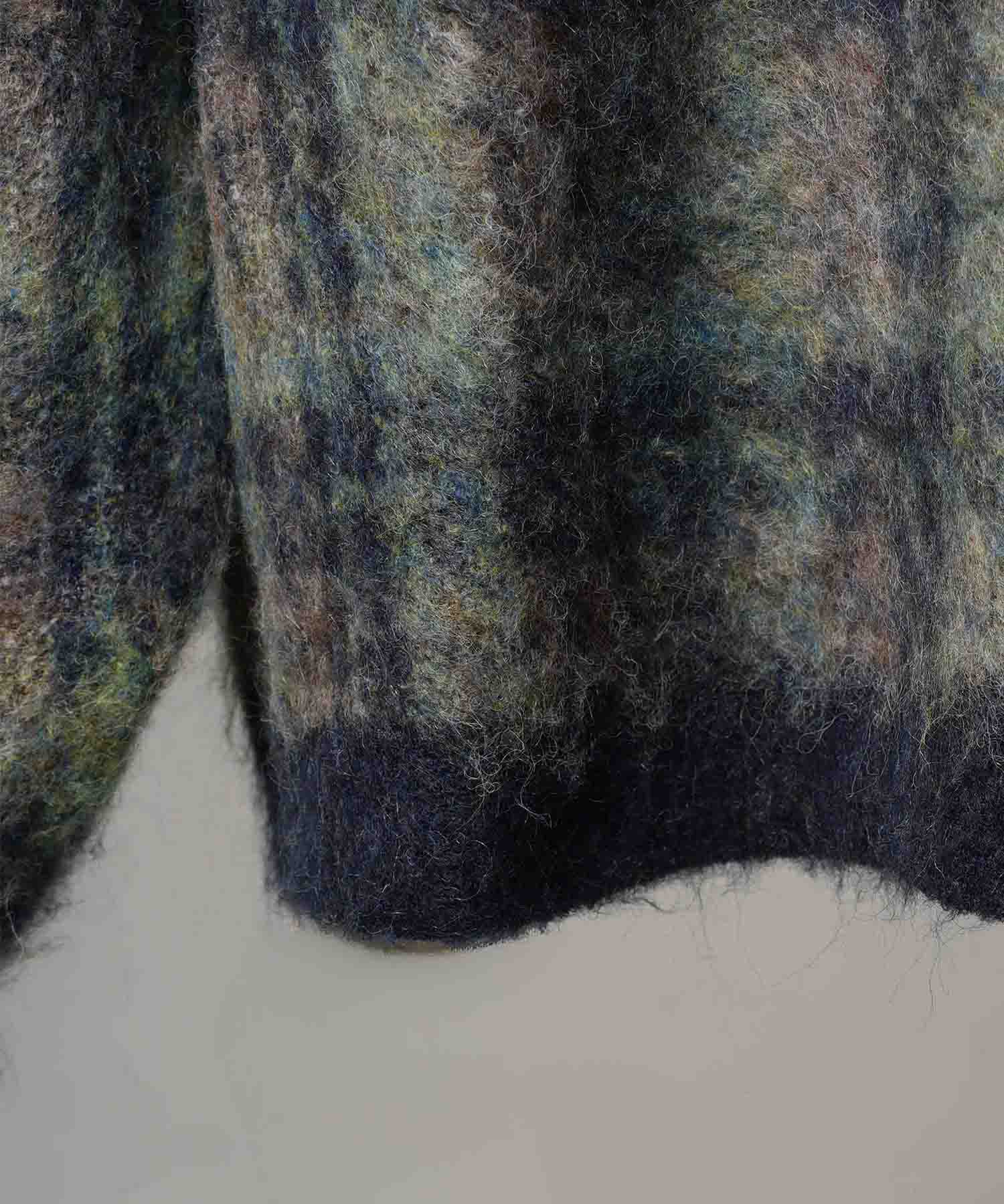 Gradation Short Length Prime-Over V-Neck Knit Pullover