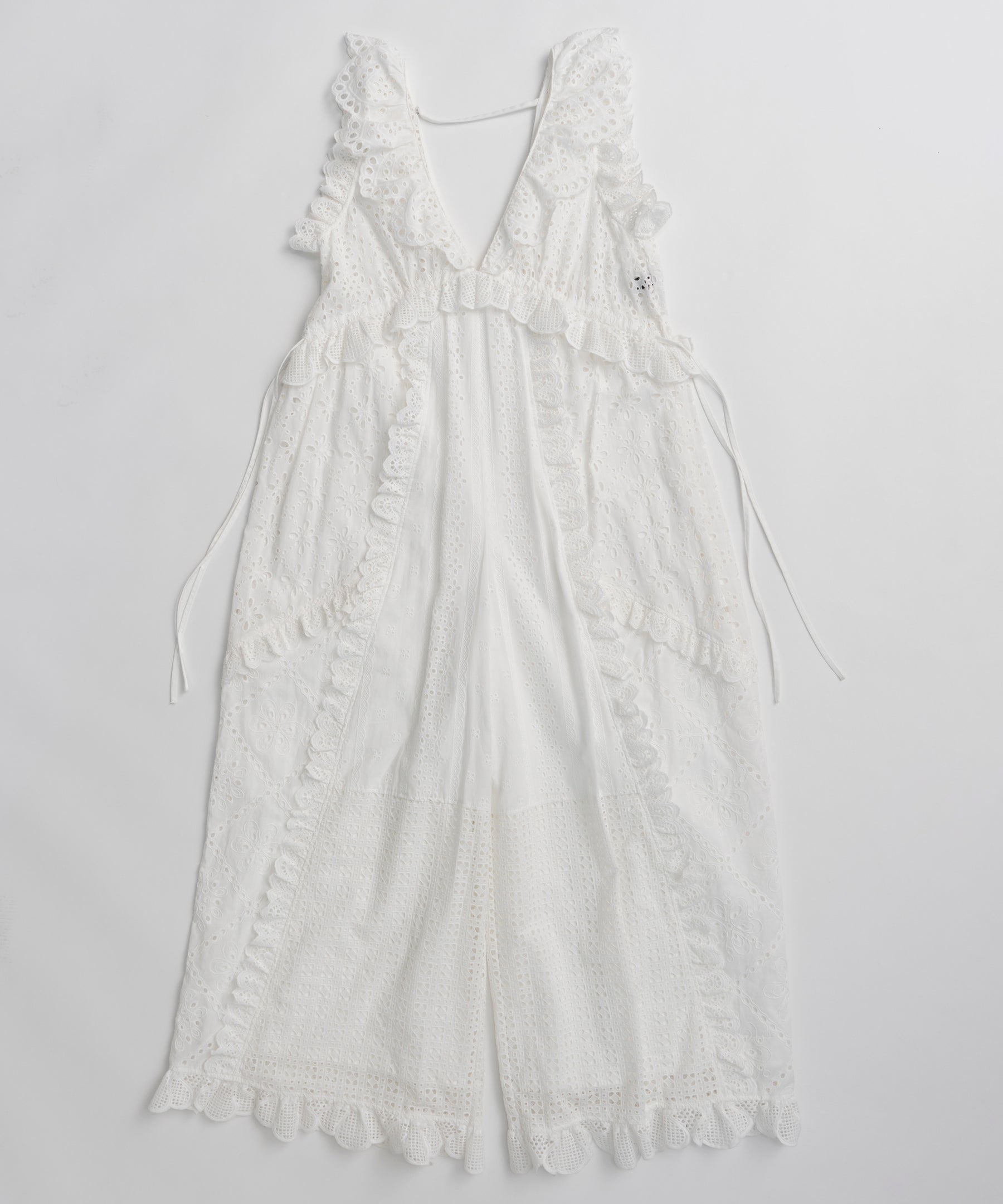 【PRE-ORDER】Lace Patch Rompers