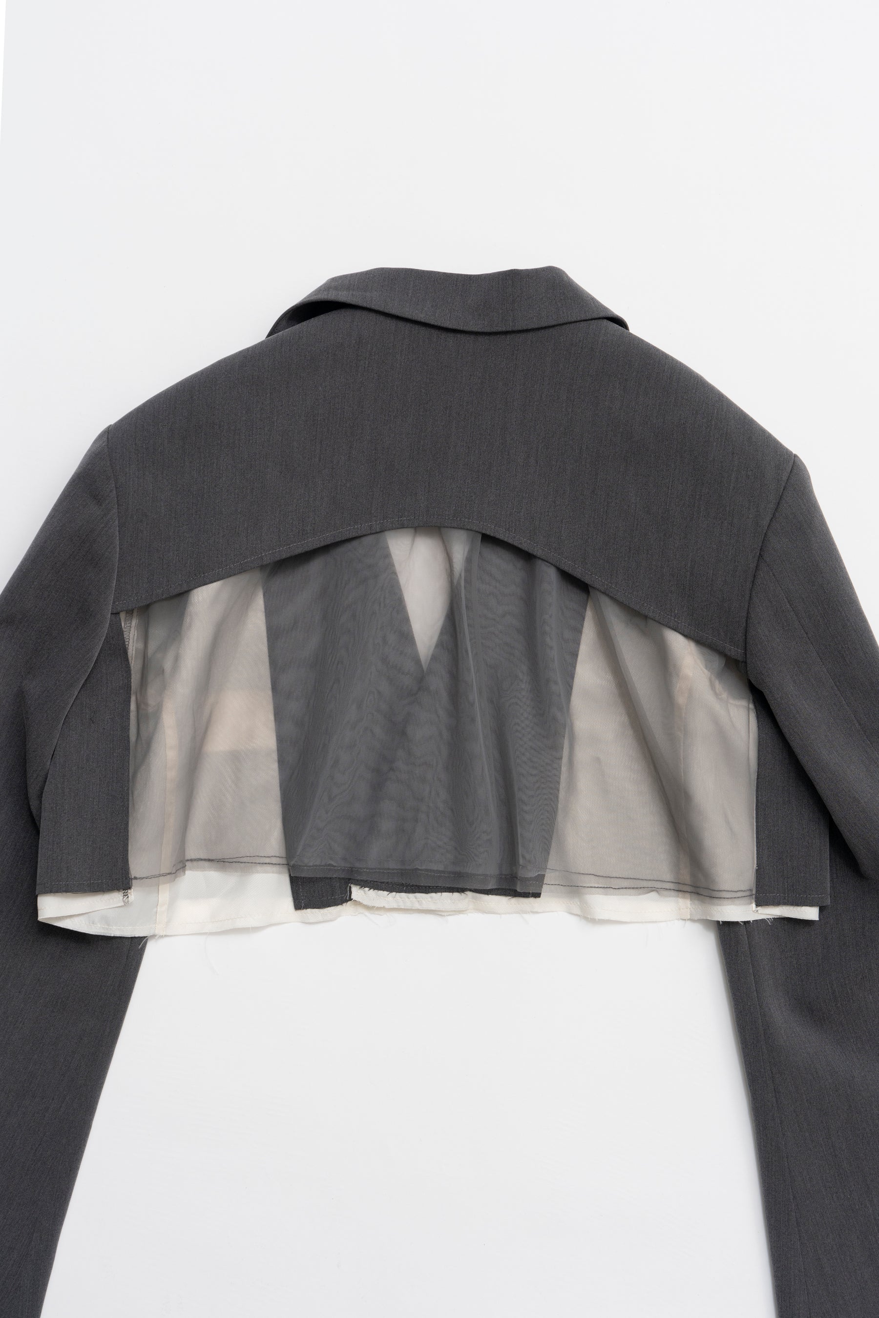 [26SPRING PRE-ORDER] 백튤 숏자켓