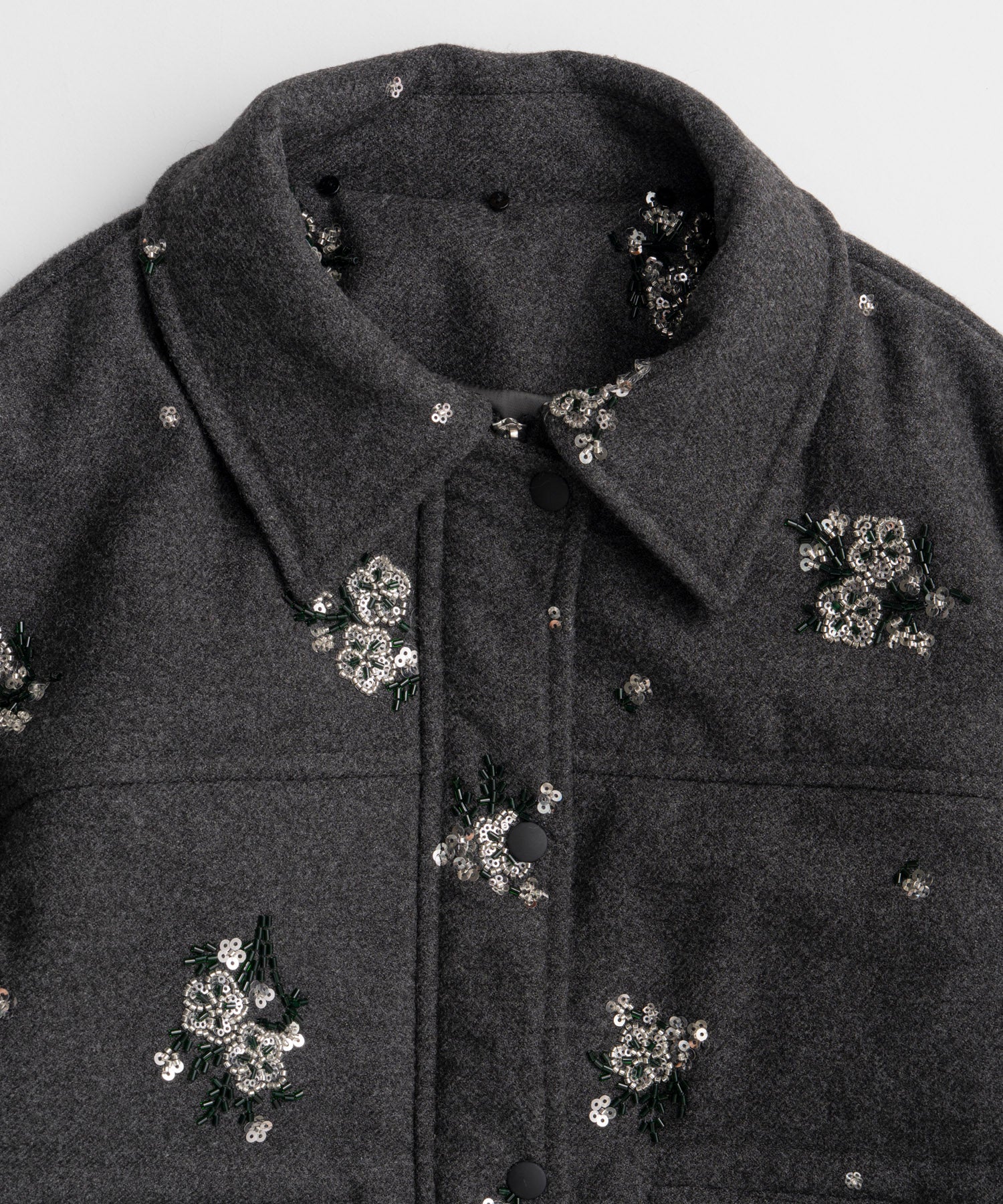 [26WINTER COLLECTION] 2WAY 领 Bijou 刺绣羽绒外套