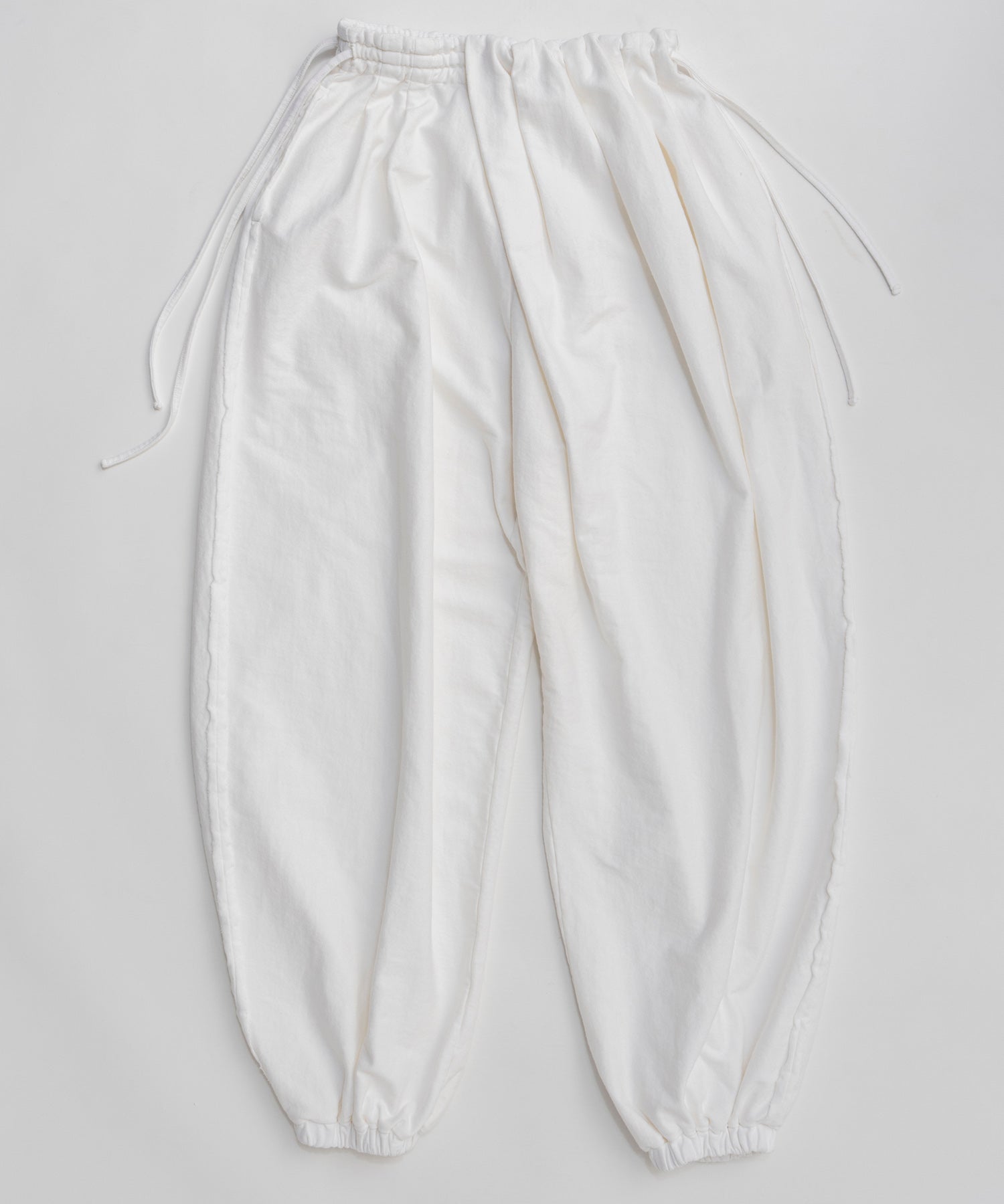 【26SPRING PRE-ORDER】Asymmetrical Balloon Pants