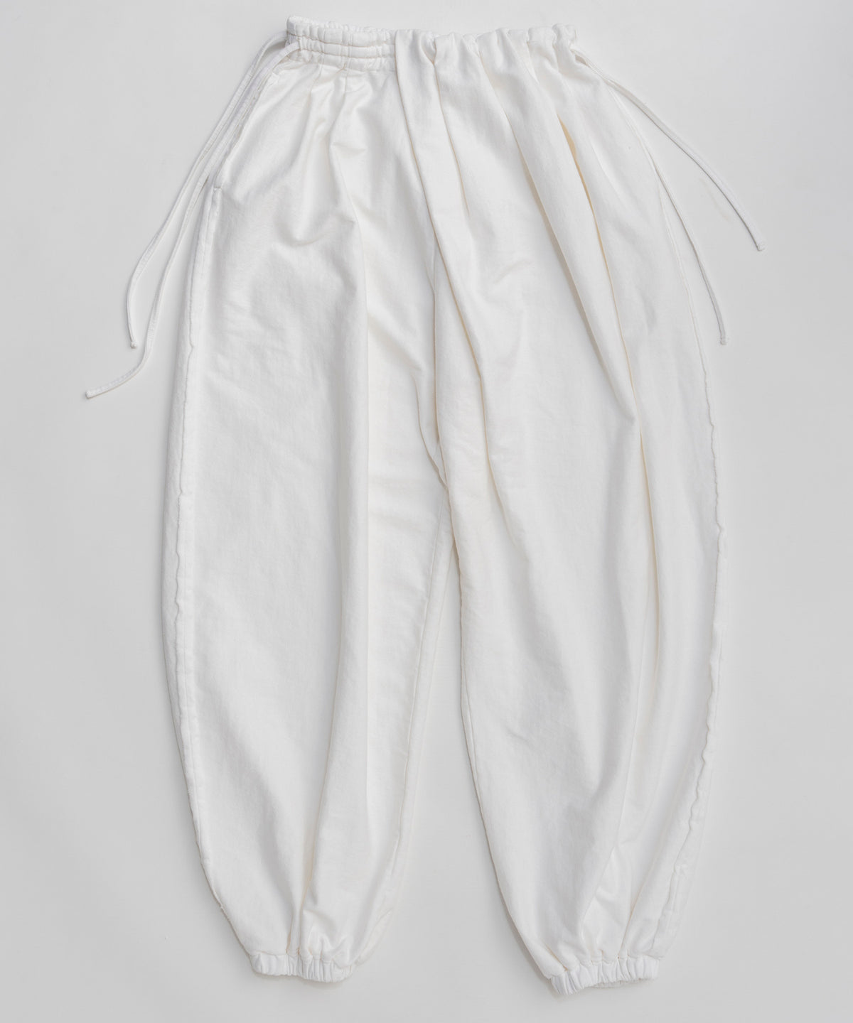 【26SPRING PRE-ORDER】Asymmetrical Balloon Pants