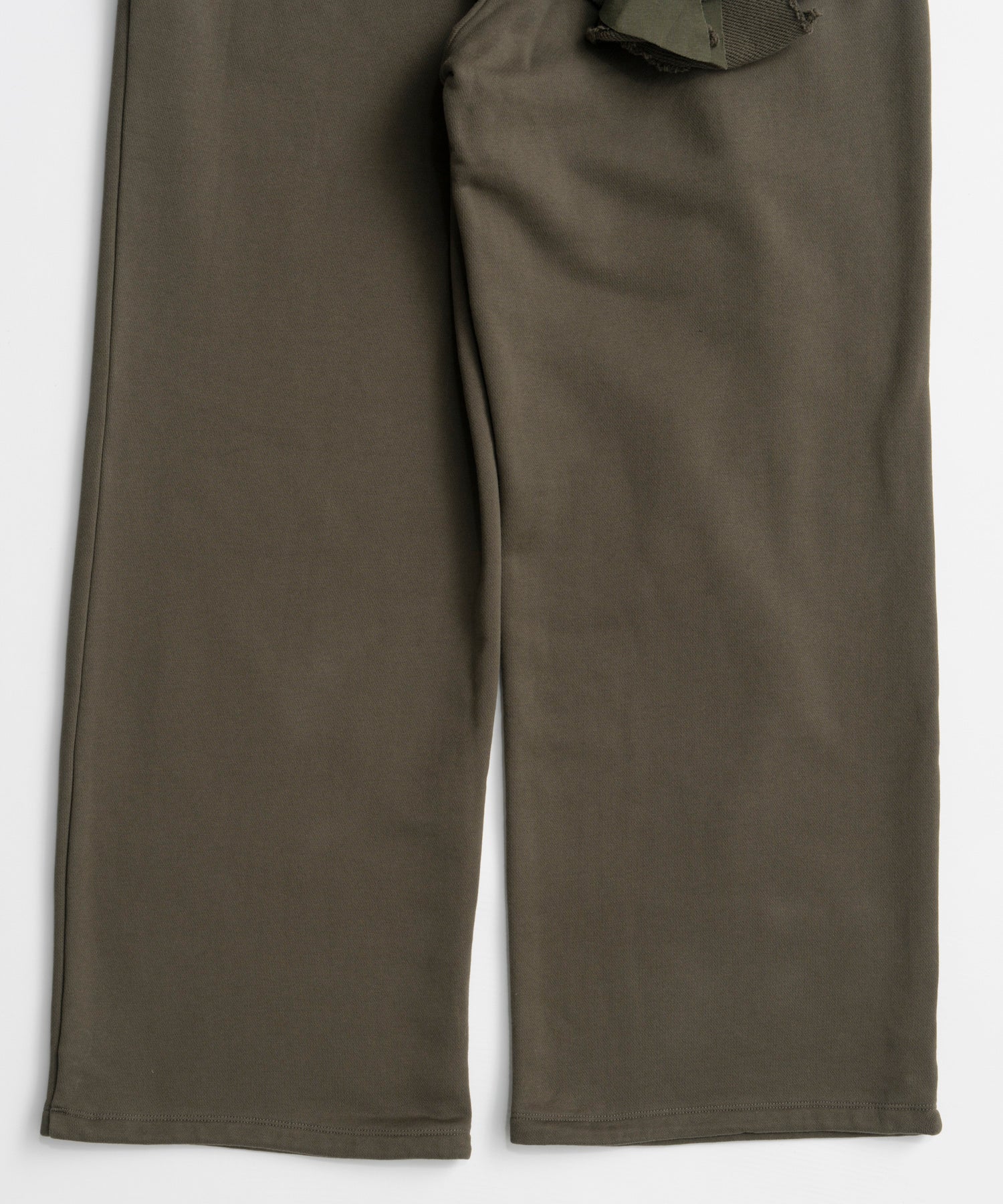 【26WINTER PRE-ORDER】Drop Frill Sweatpants