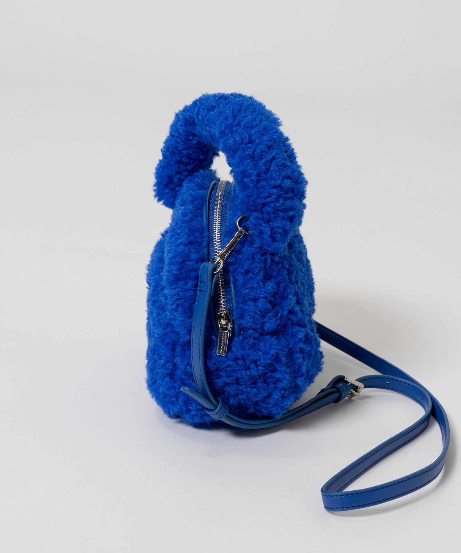 【26AUTUMN PRE-ORDER】Fur Round Mini Bag