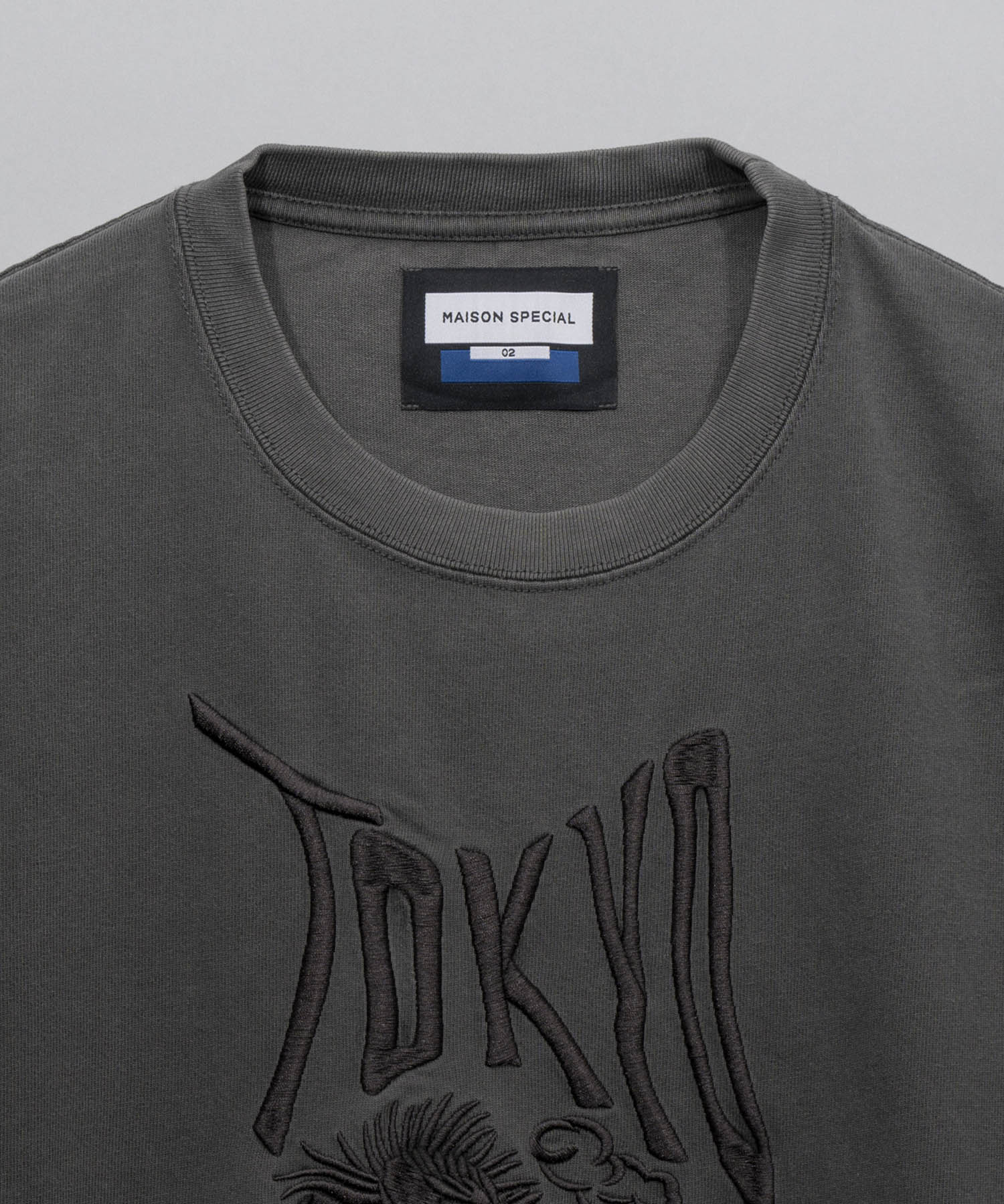 「TOKYO CITY」Dragon Embroidery Prime-Over Pigment Crew Neck T-shirt