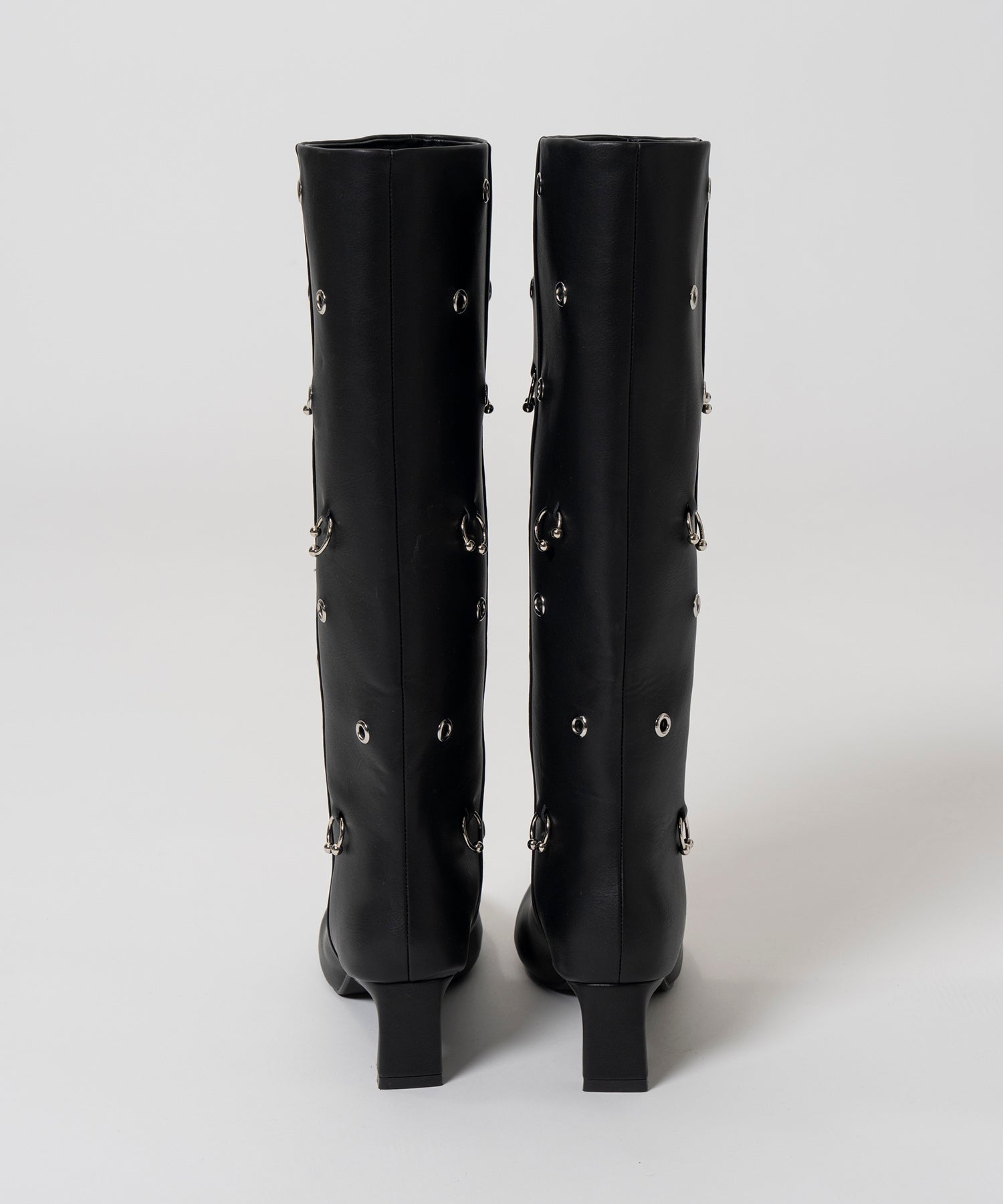 【26AUTUMN PRE-ORDER】Round-Toe Pierced Wide Long Boots