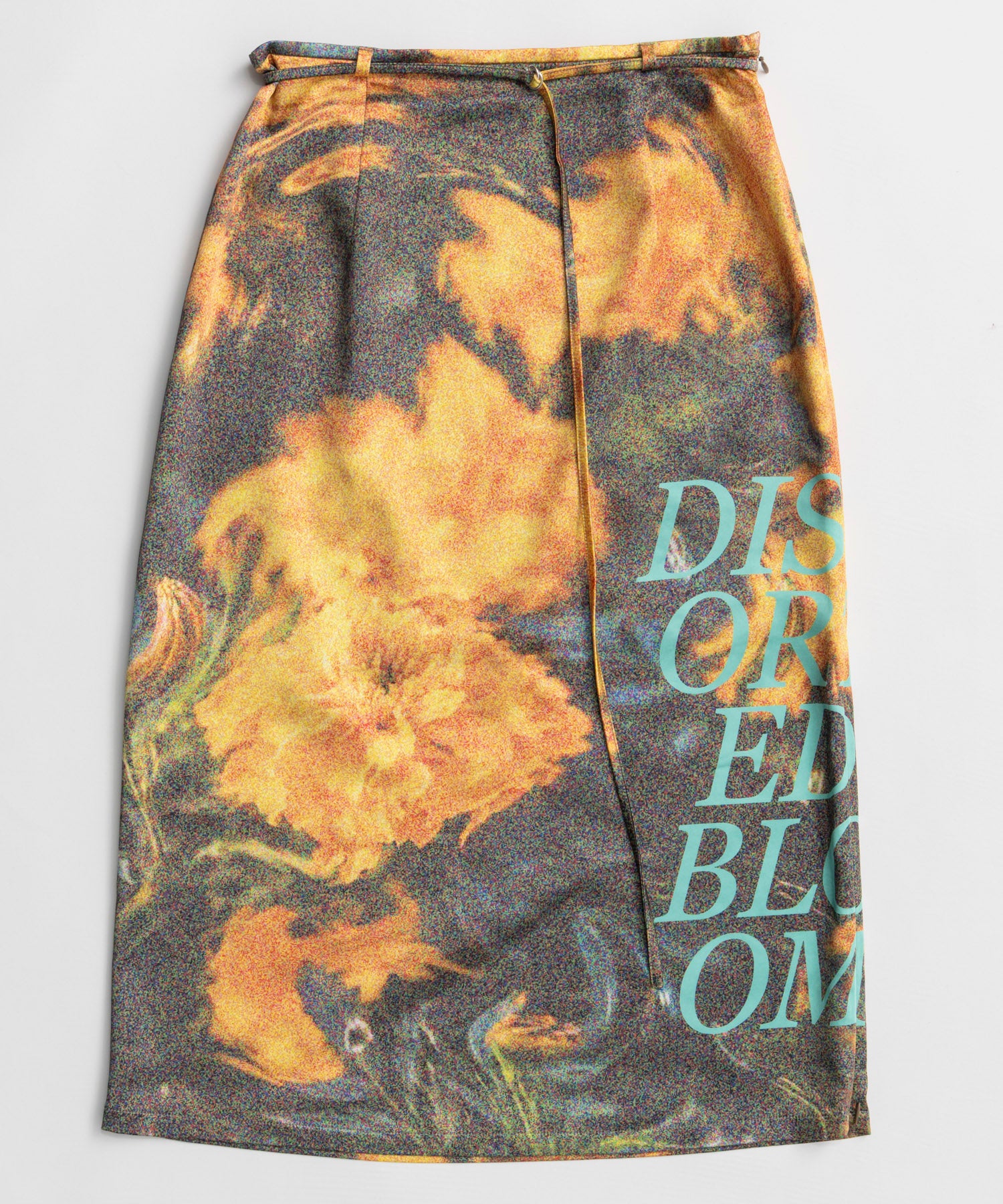 【26WINTER PRE-ORDER】DISTORTED BLOOM Logo Print Tight Skirt