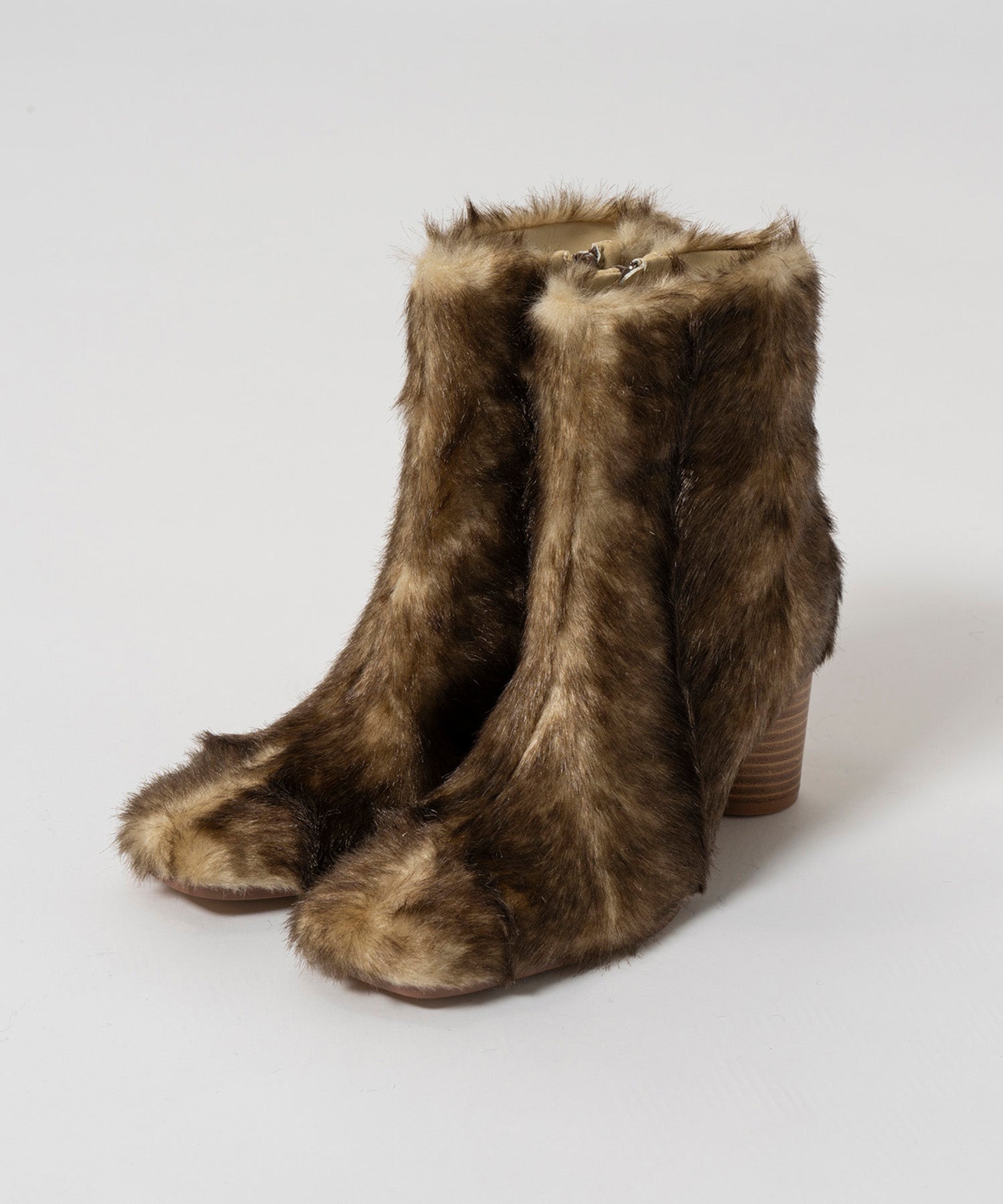 【26AUTUMN PRE-ORDER】Fur-Like Square Short Boots