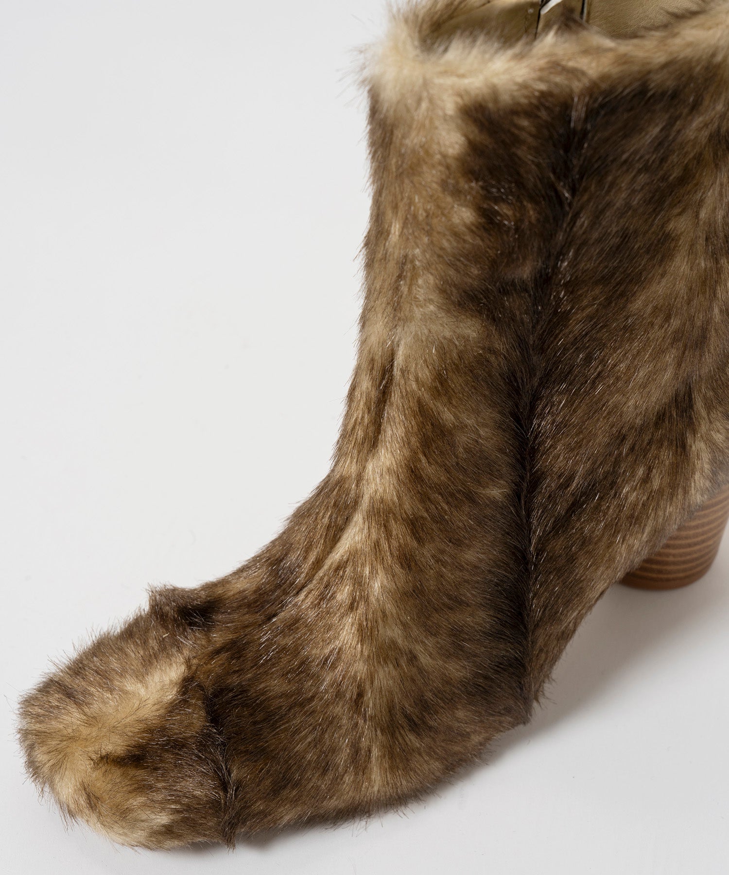 【26AUTUMN PRE-ORDER】Fur-Like Square Short Boots