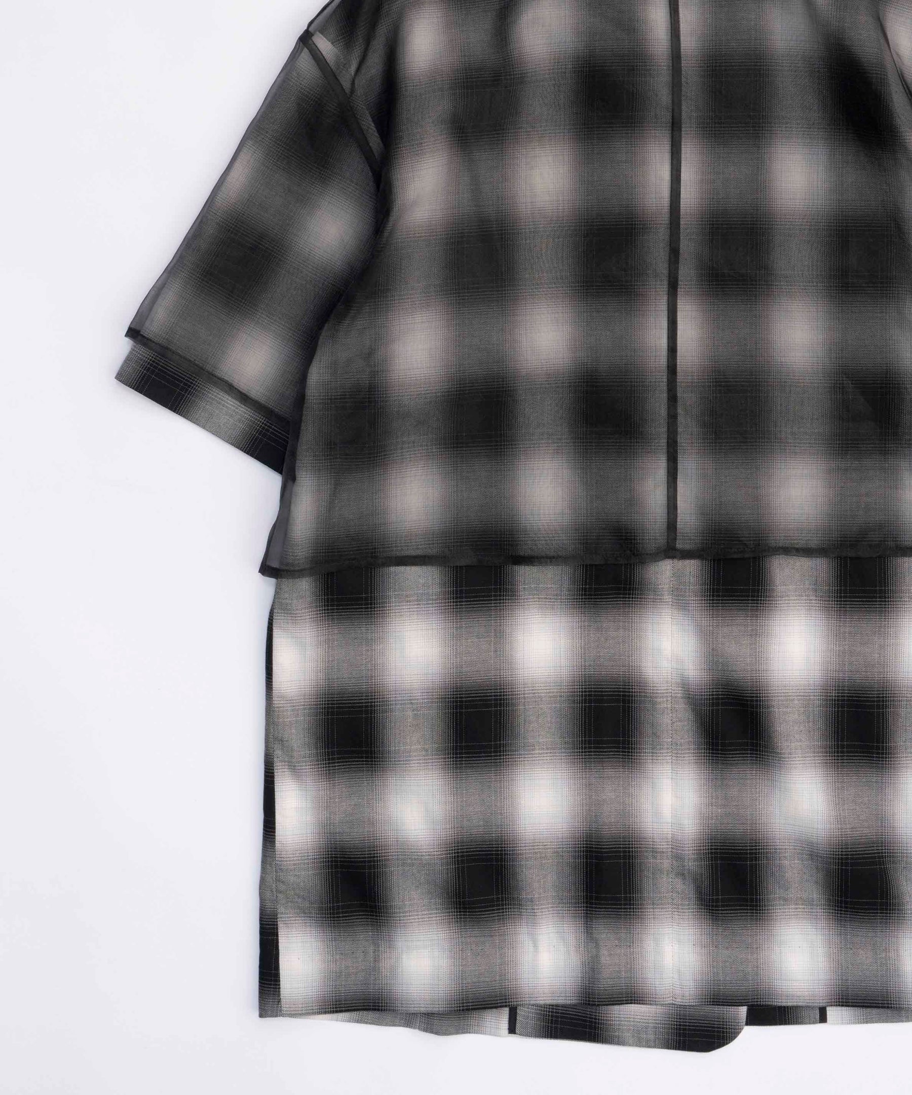 【PRE-ORDER】See-through Layered Half Sleeve Jacket