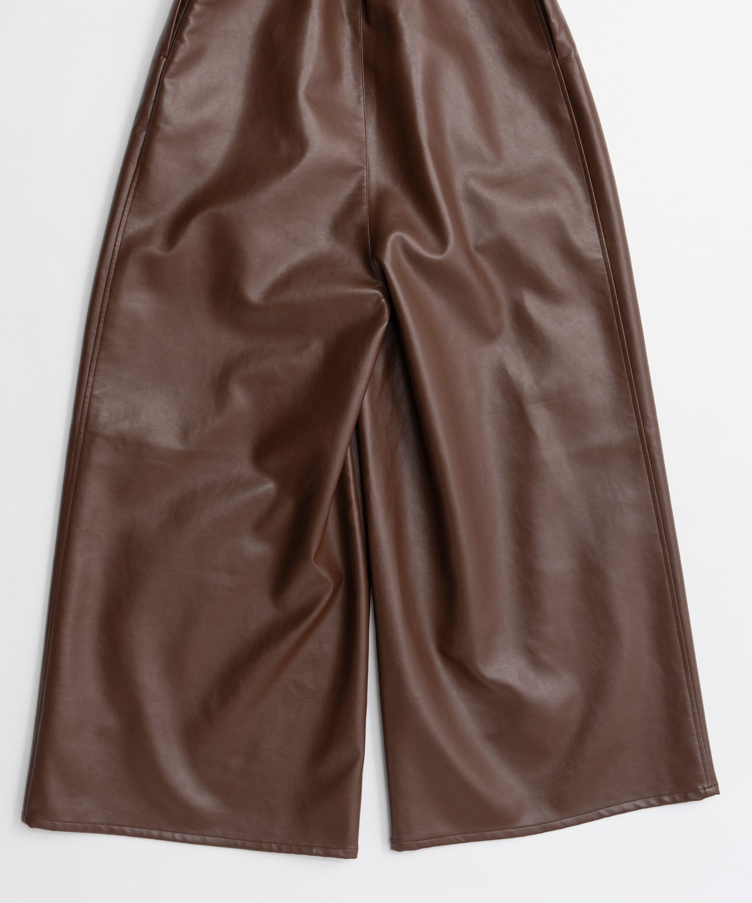 【26AUTUMN PRE-ORDER】Vegan Leather Frill Rompers