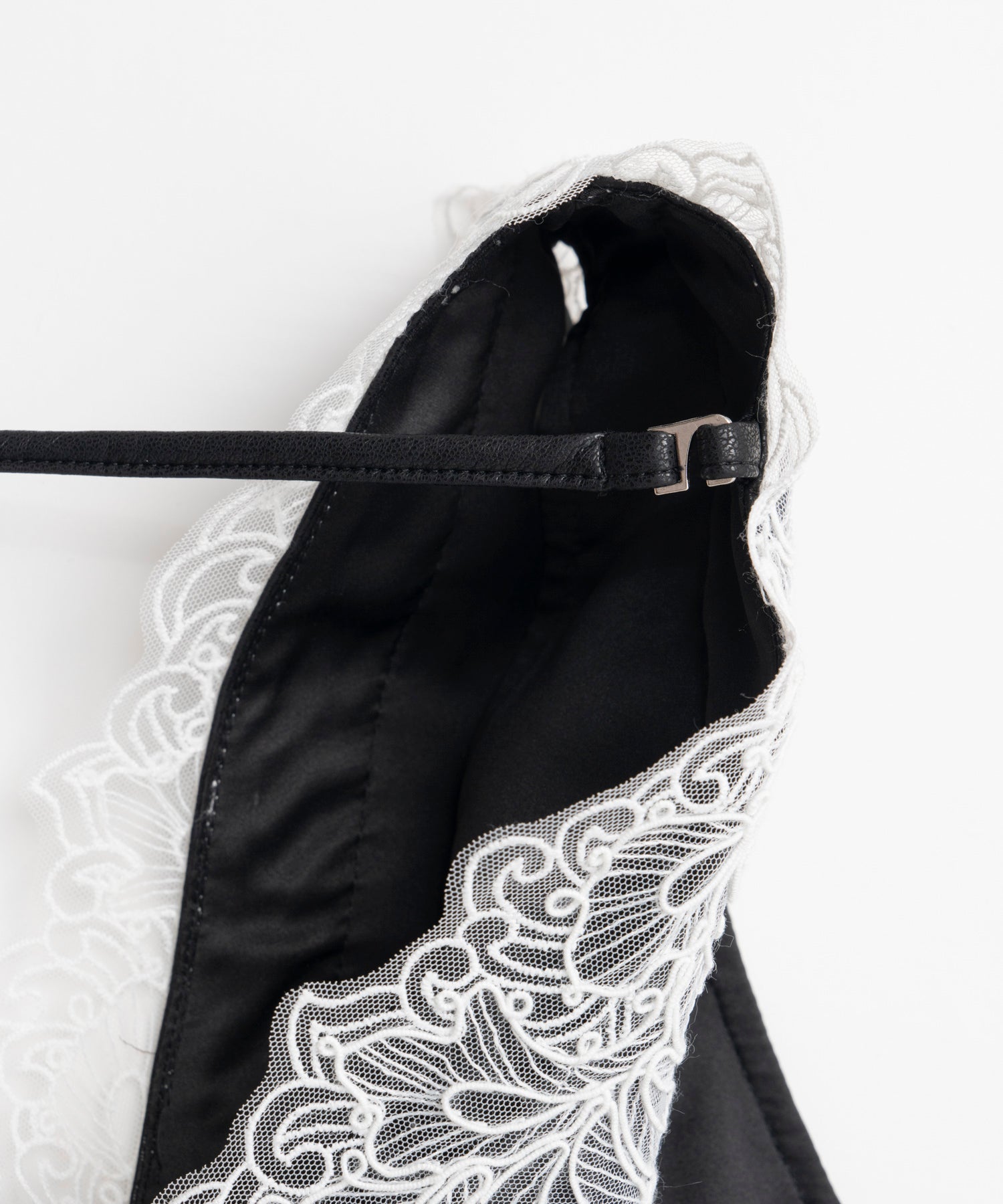 [26WINTER COLLECTION] 纯素皮革内衣连衣裙