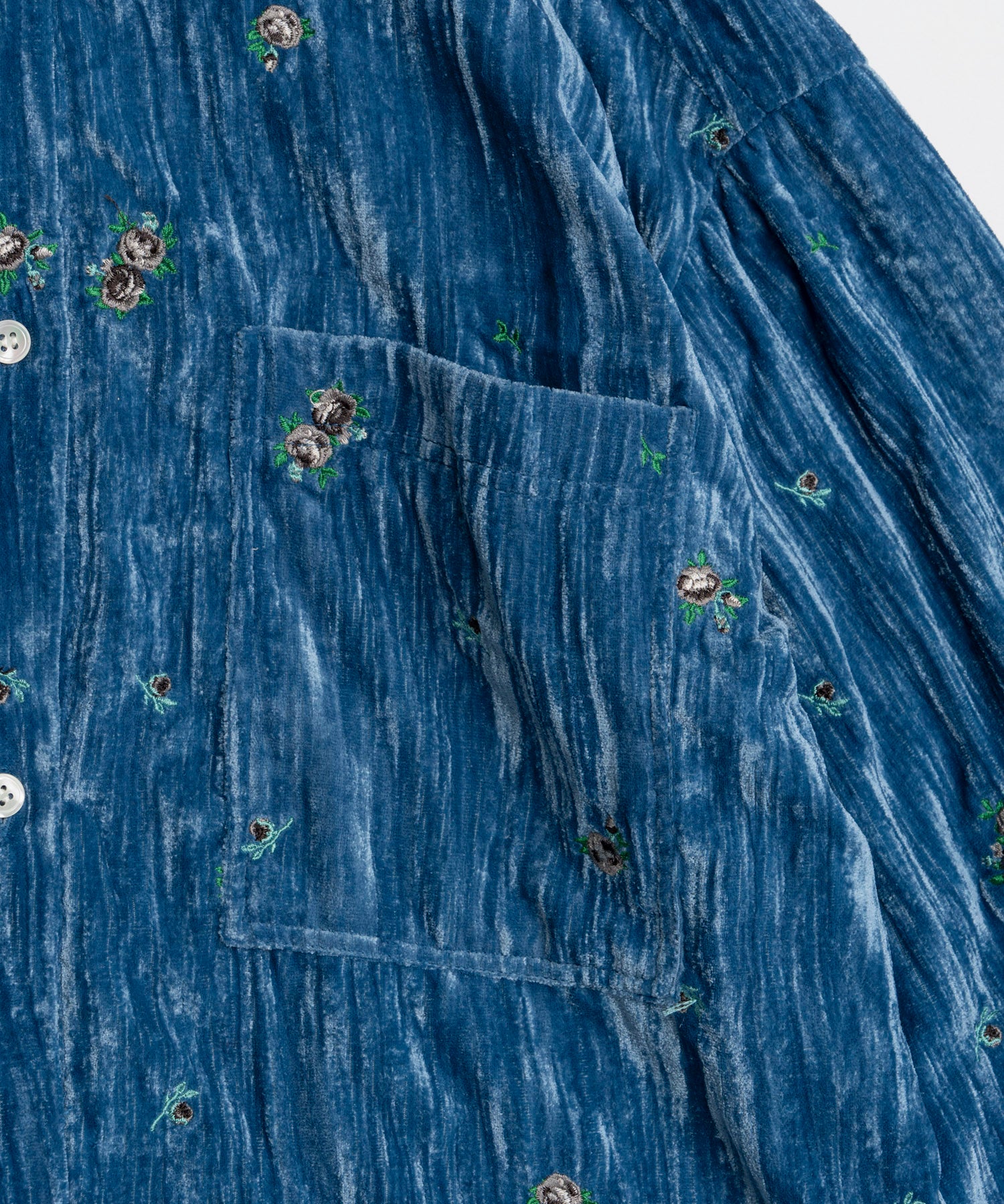 【26AUTUMN PRE-ORDER】Flower Embroidery Velour Overshirt