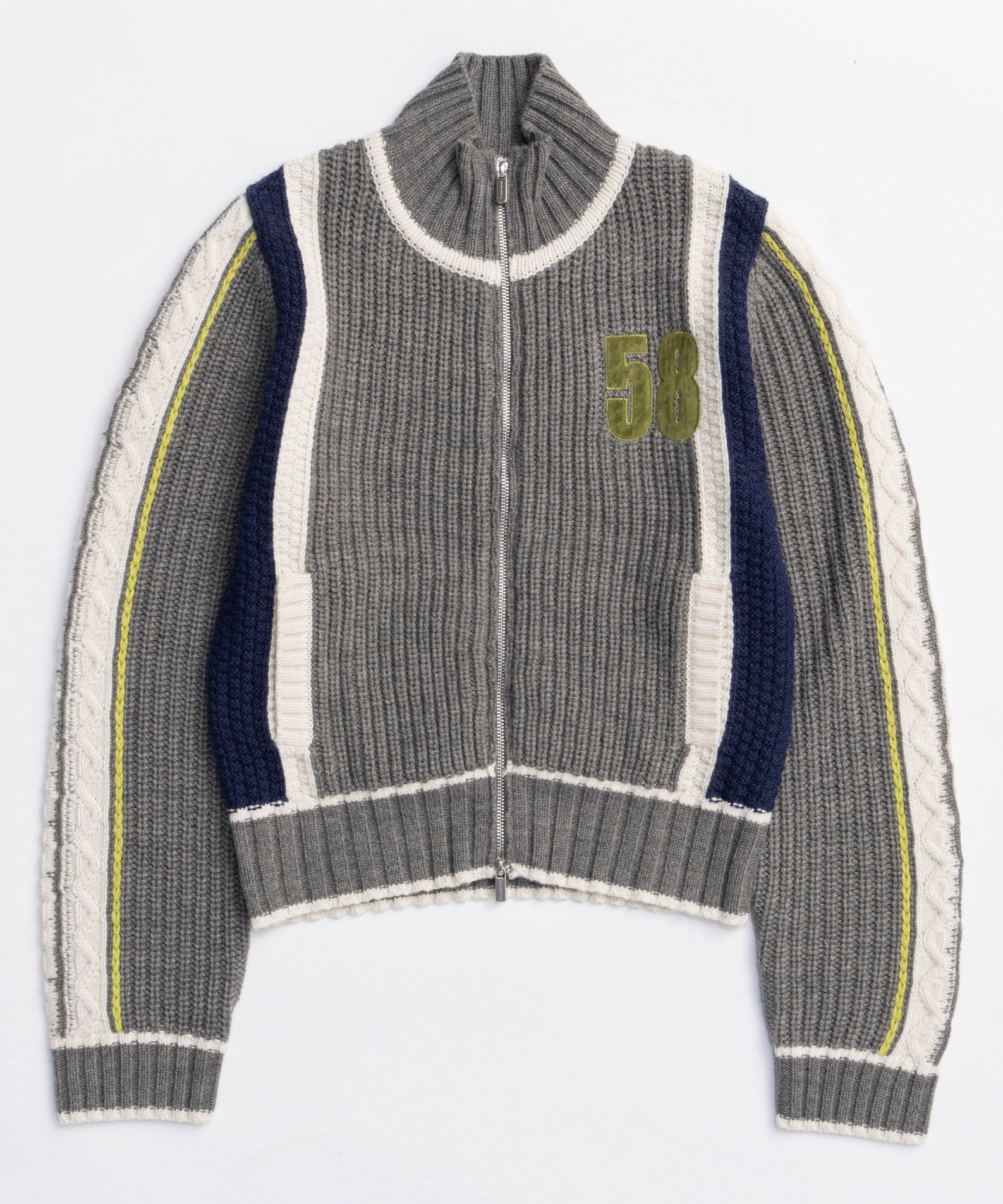 [25winter preoder] 숫자가 높은 넥 지퍼 니트 탑