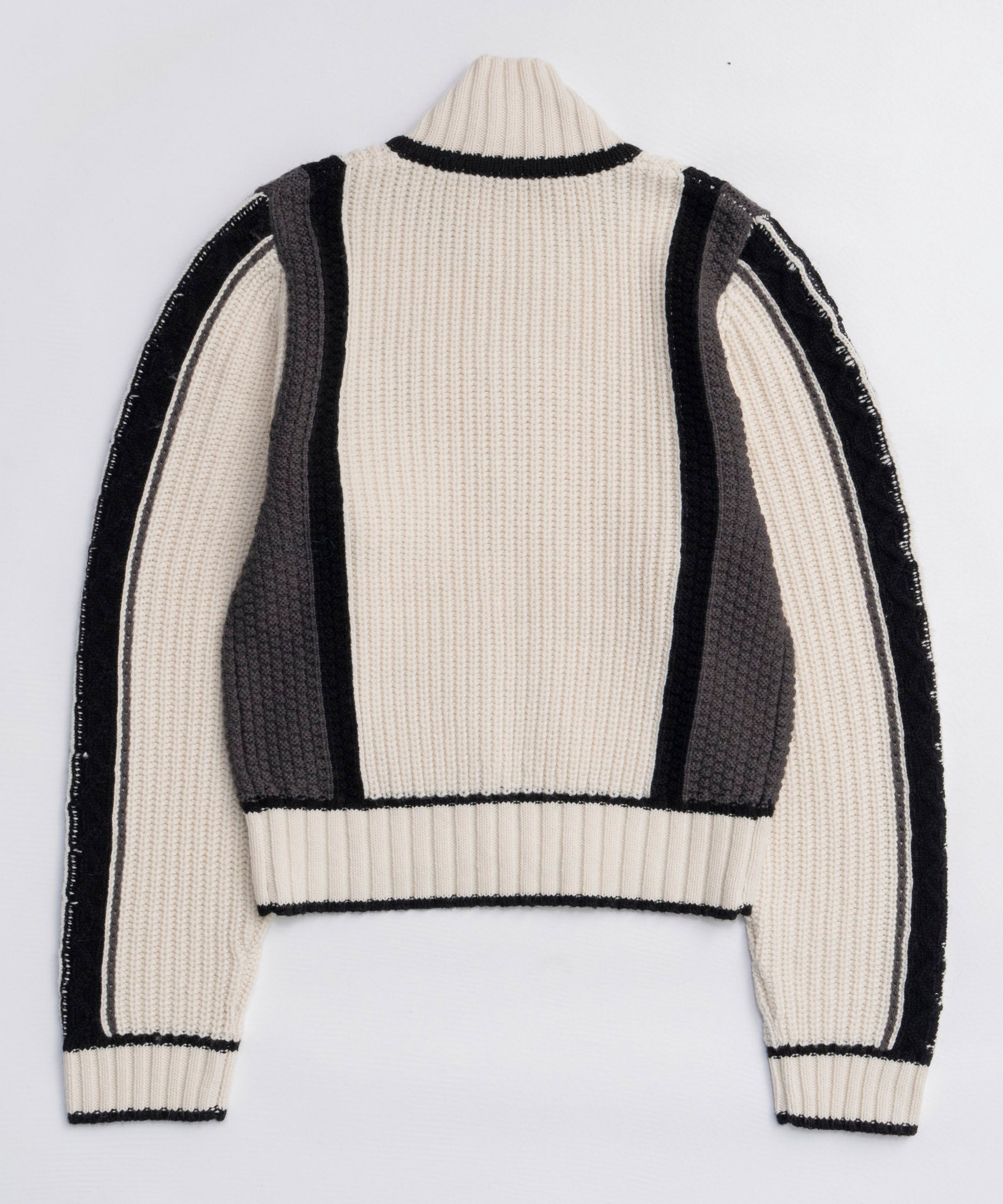 [25winter preoder] 숫자가 높은 넥 지퍼 니트 탑