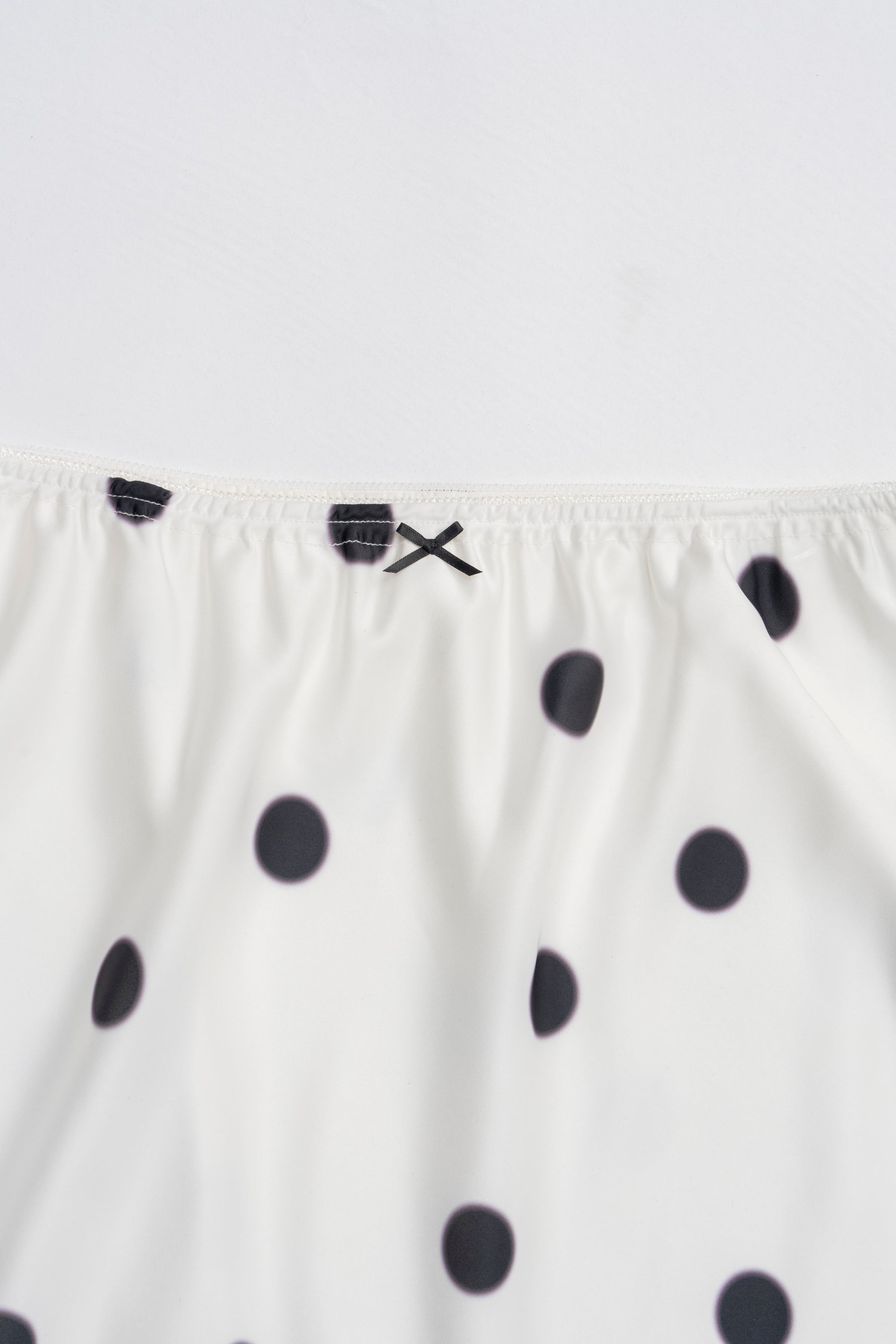 [25winter preoder] 도트 프릴 미디 길이 스커트