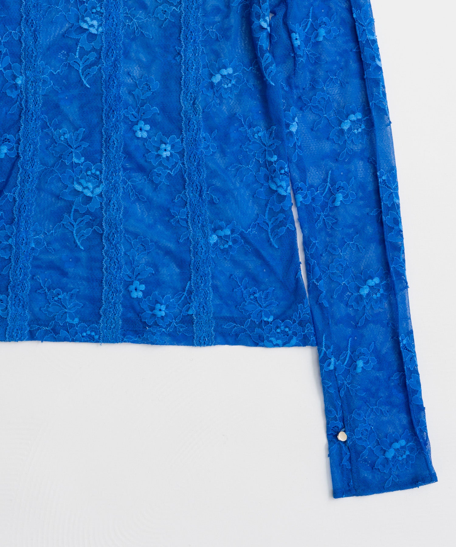 【26AUTUMN PRE-ORDER】Sleeve Slit Lace Top