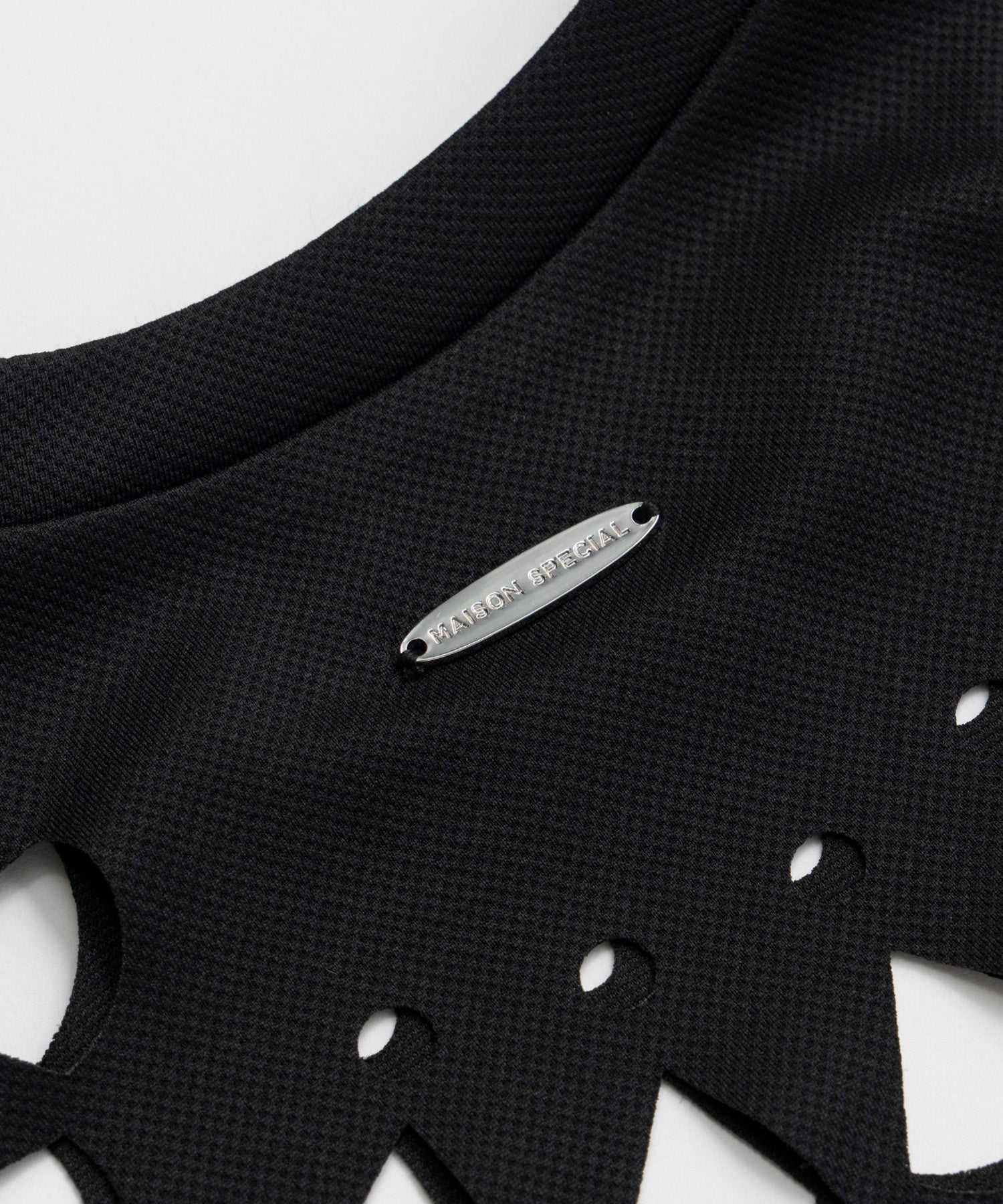 【26AUTUMN PRE-ORDER】Laser-Cut Motif Logo T-Shirt