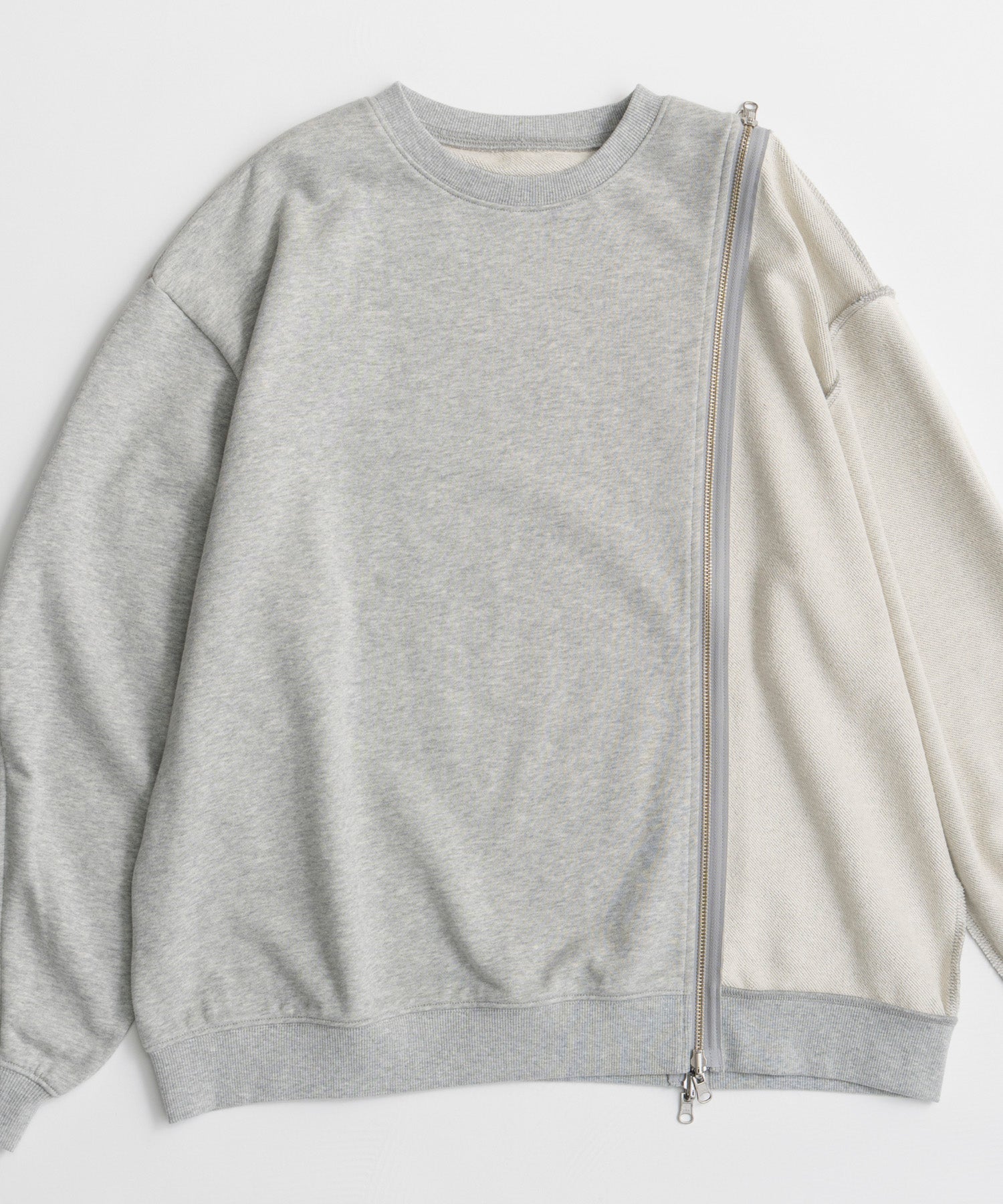 【26AUTUMN PRE-ORDER】Reverse Zipper Sweatshirt