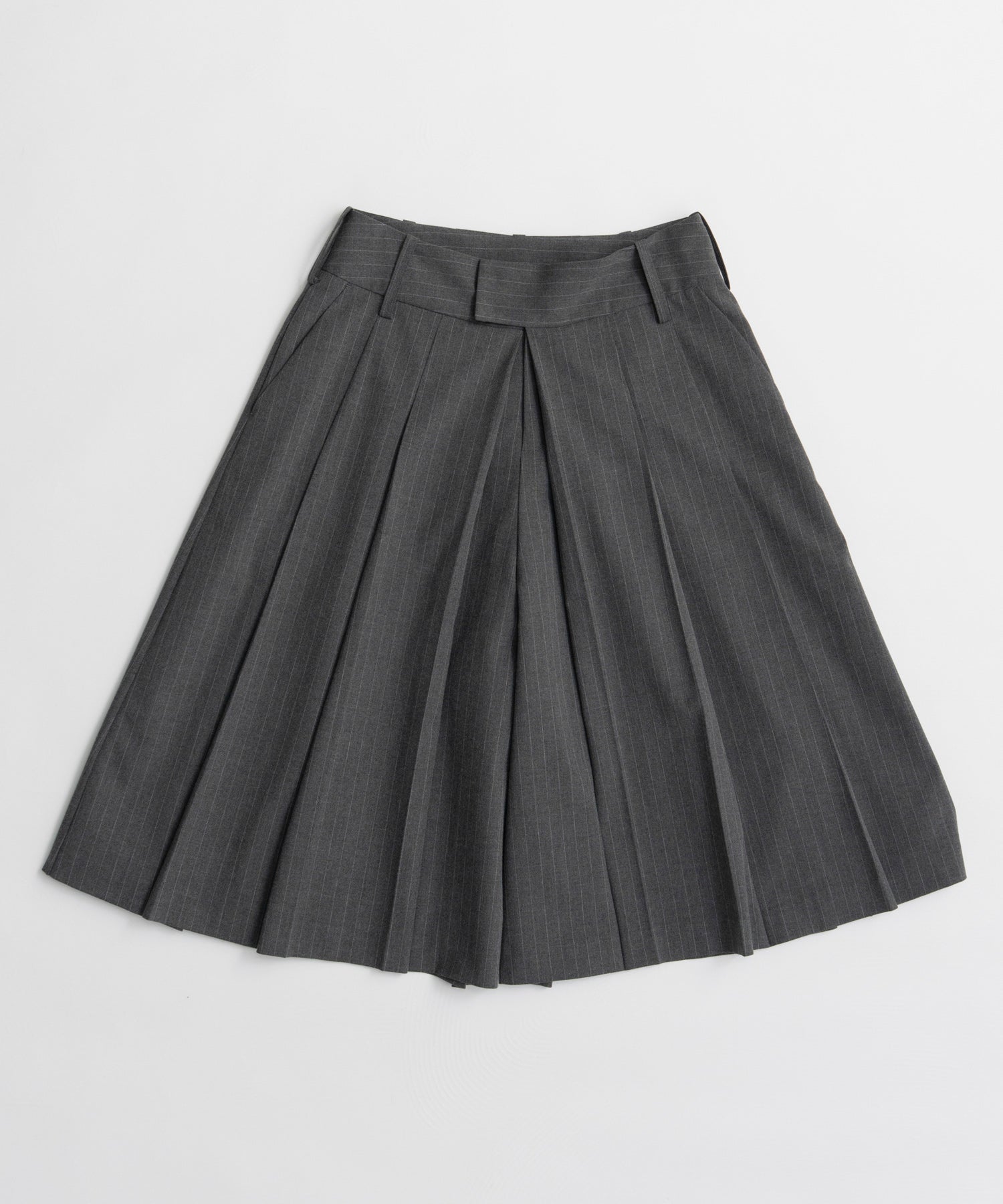 【26AUTUMN PRE-ORDER】Pleated Shorts