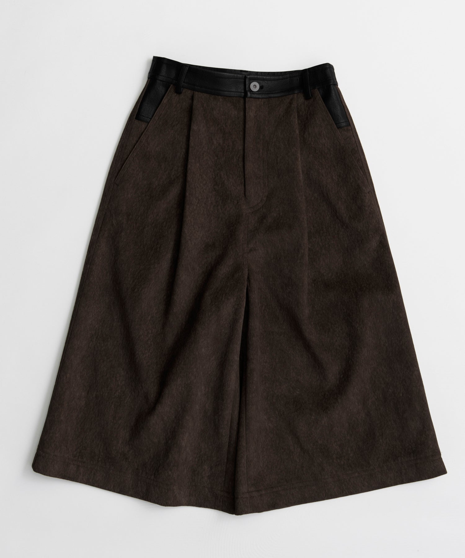 【26AUTUMN PRE-ORDER】Haircalf-Like Work Shorts