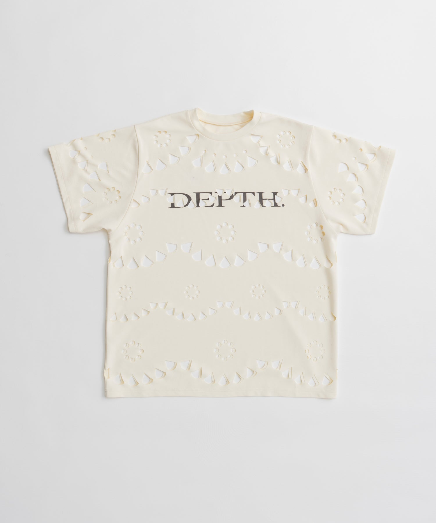 【26AUTUMN PRE-ORDER】Laser-Cut Motif Logo T-Shirt