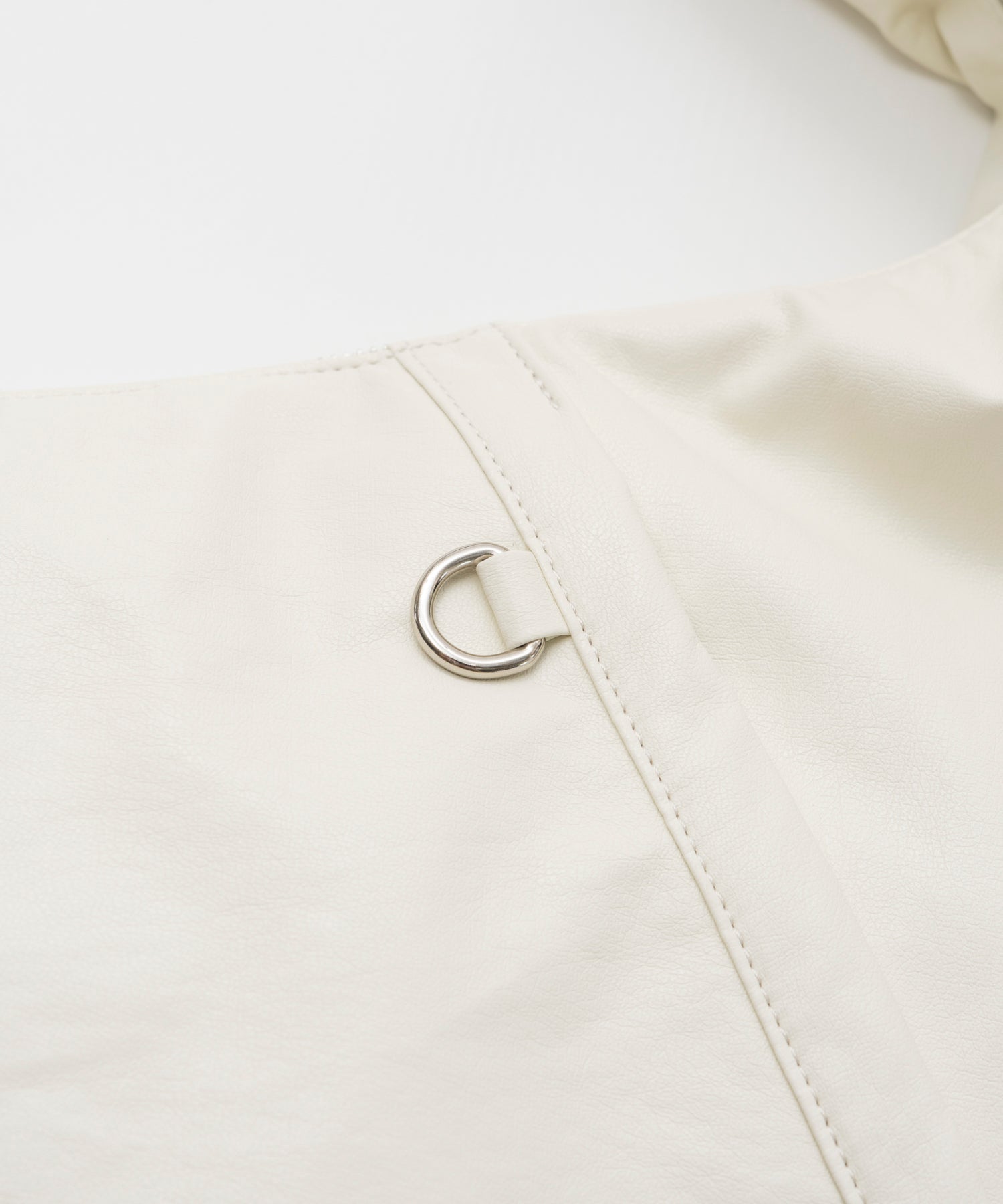 【26AUTUMN PRE-ORDER】Leather-Like Round Shoulder Bag