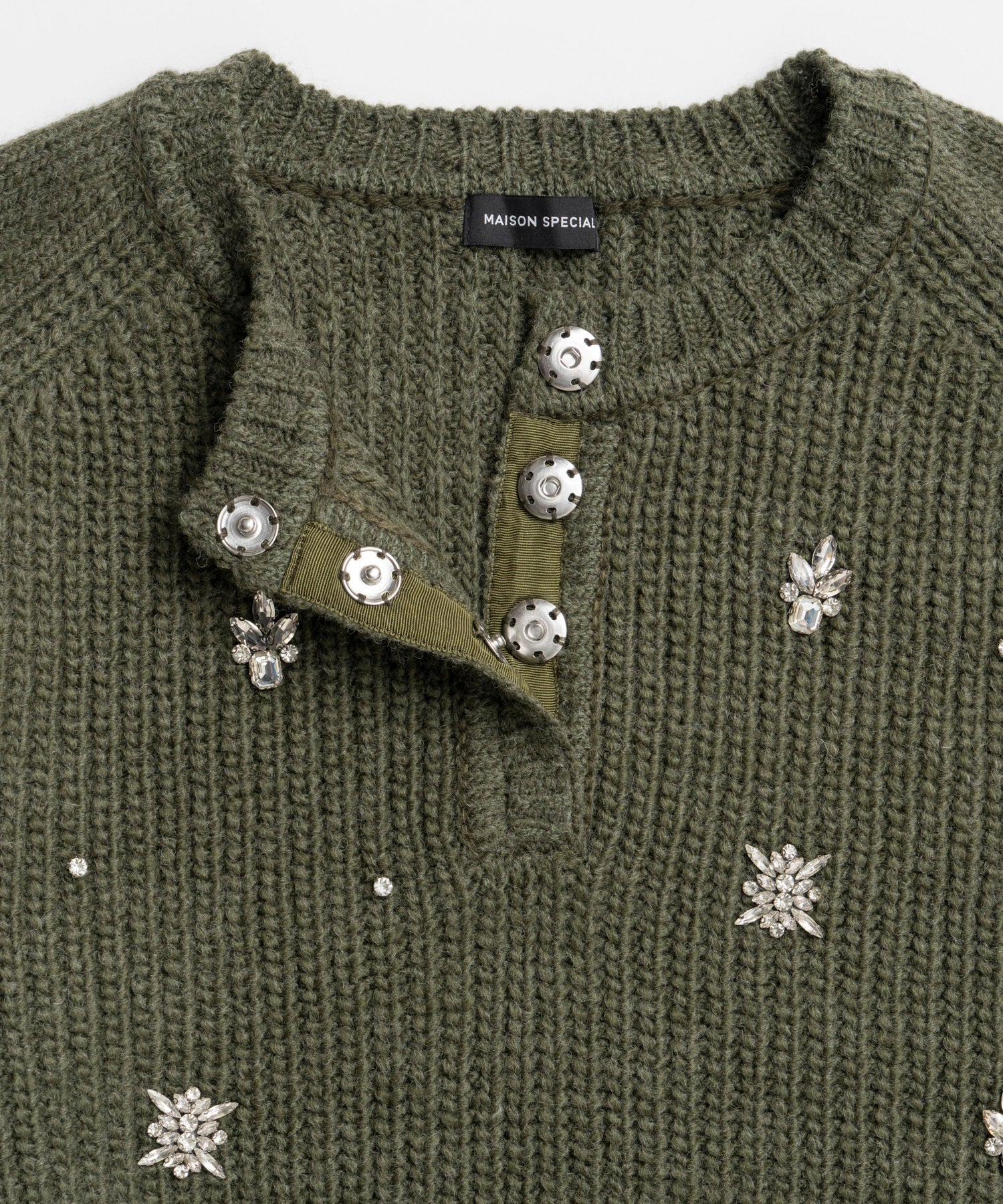 【26WINTER COLLECTION】Bijou Henley Neck Knit Top