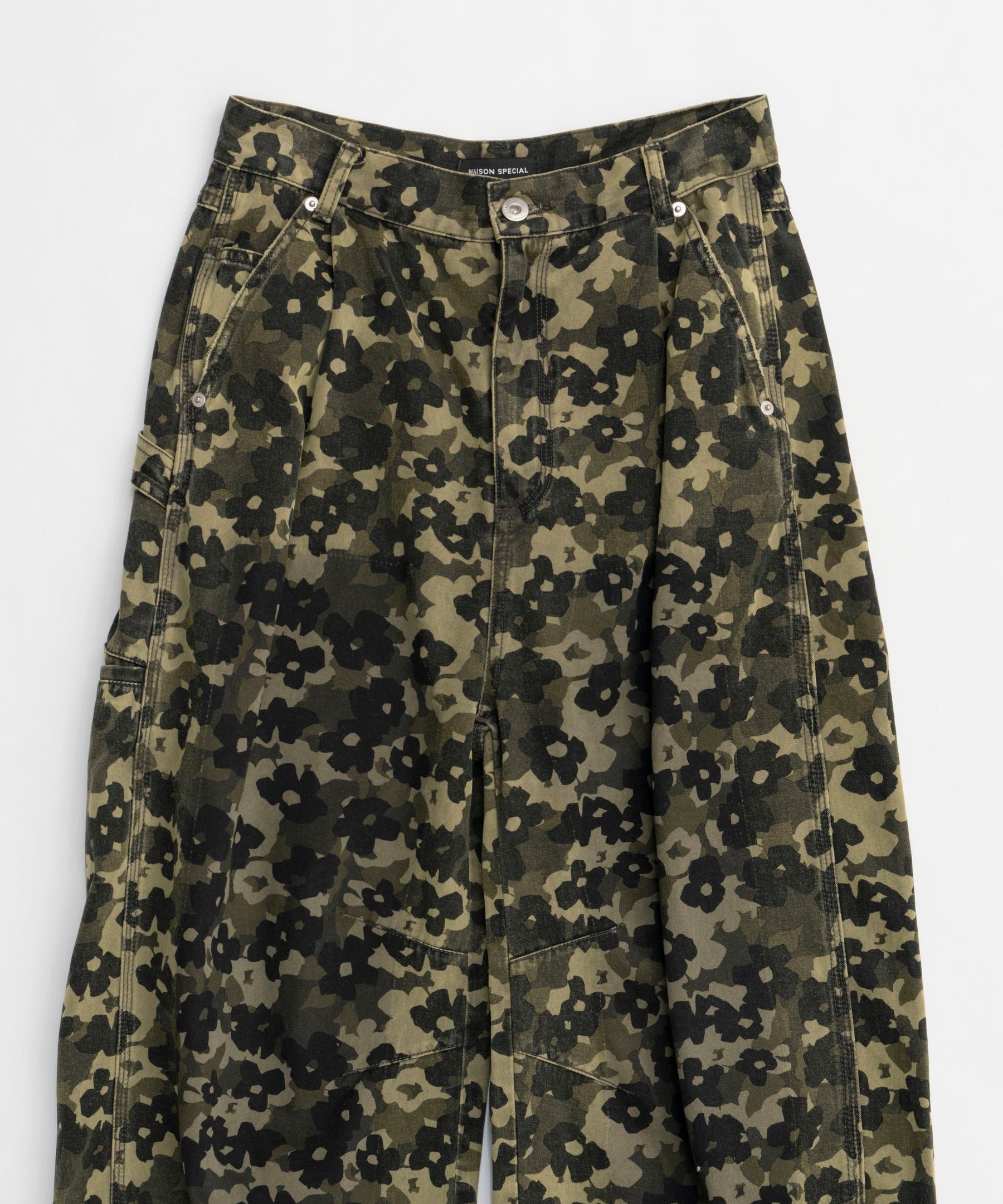 【25SPRING PRE-ORDER】Flower Camouflage Curve Pants