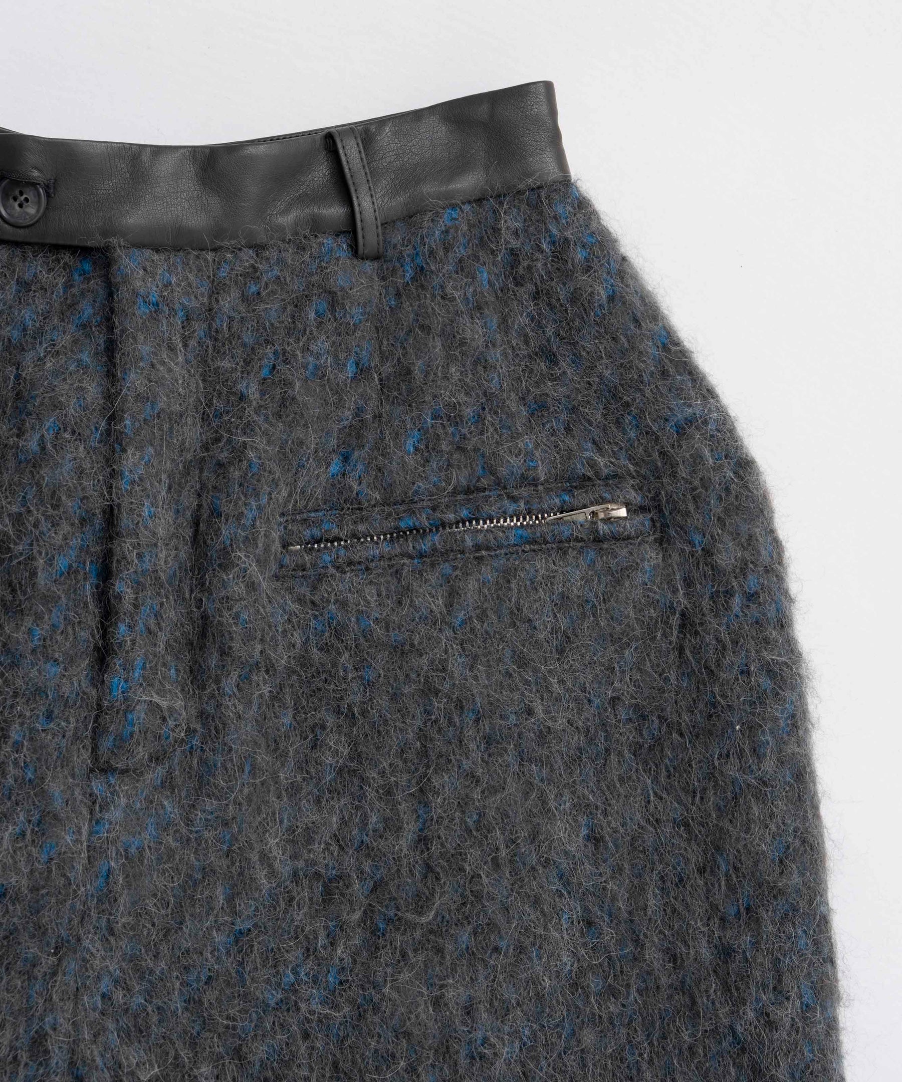 [25WINTER PRE-ORDER] Mohair Shaggy Shorts