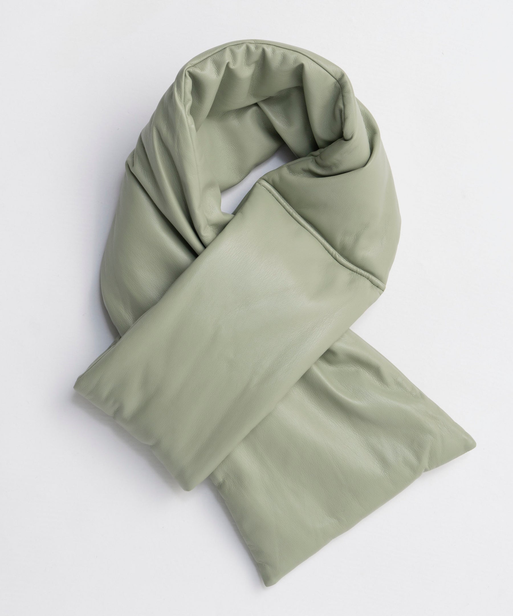 [25WINTER PRE-ORDER] Leather Puffer Jacket With Muffler